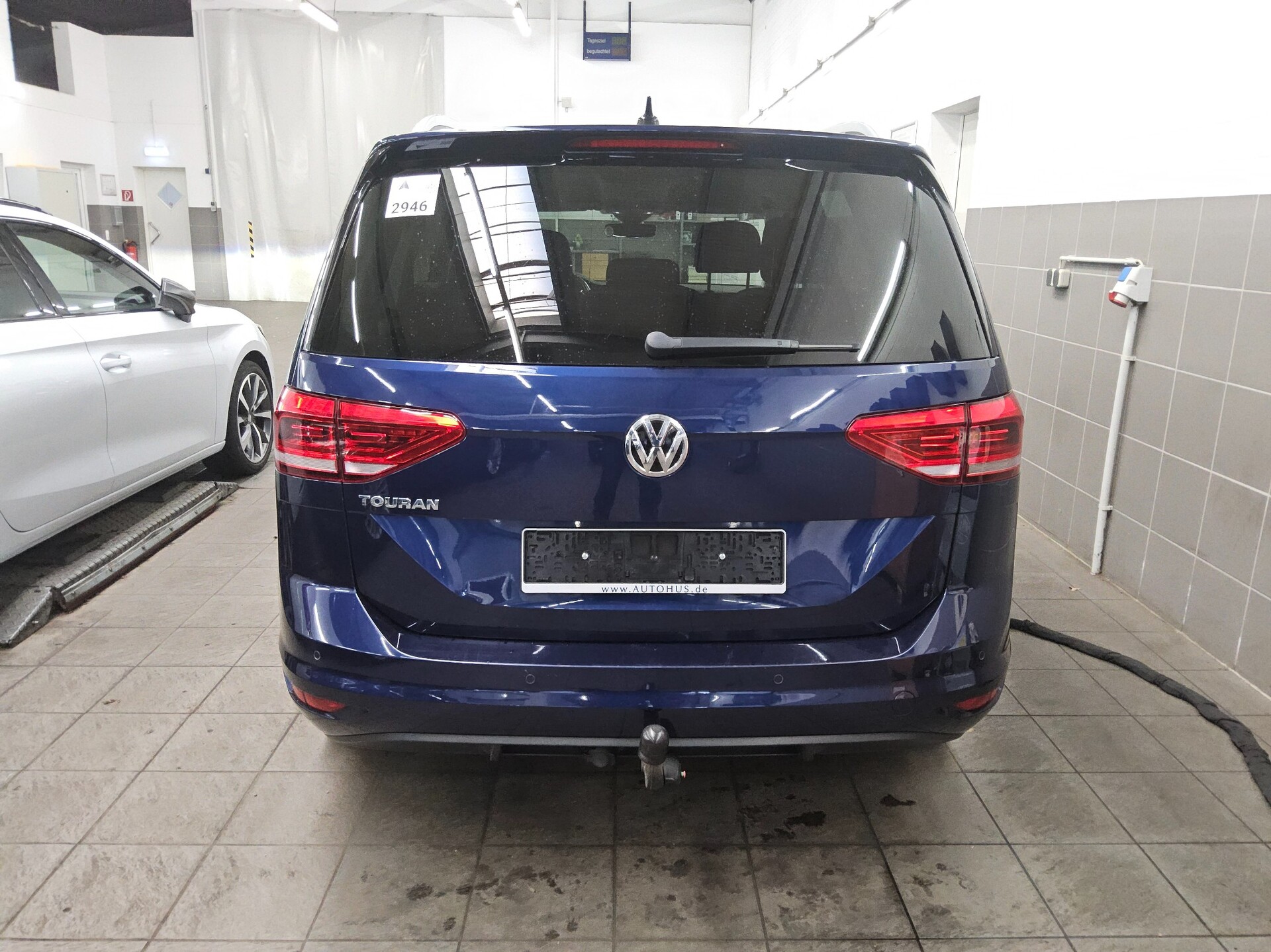 Volkswagen Touran 1.5 TSI Highline 7-Sitze LED AHK ACC 10