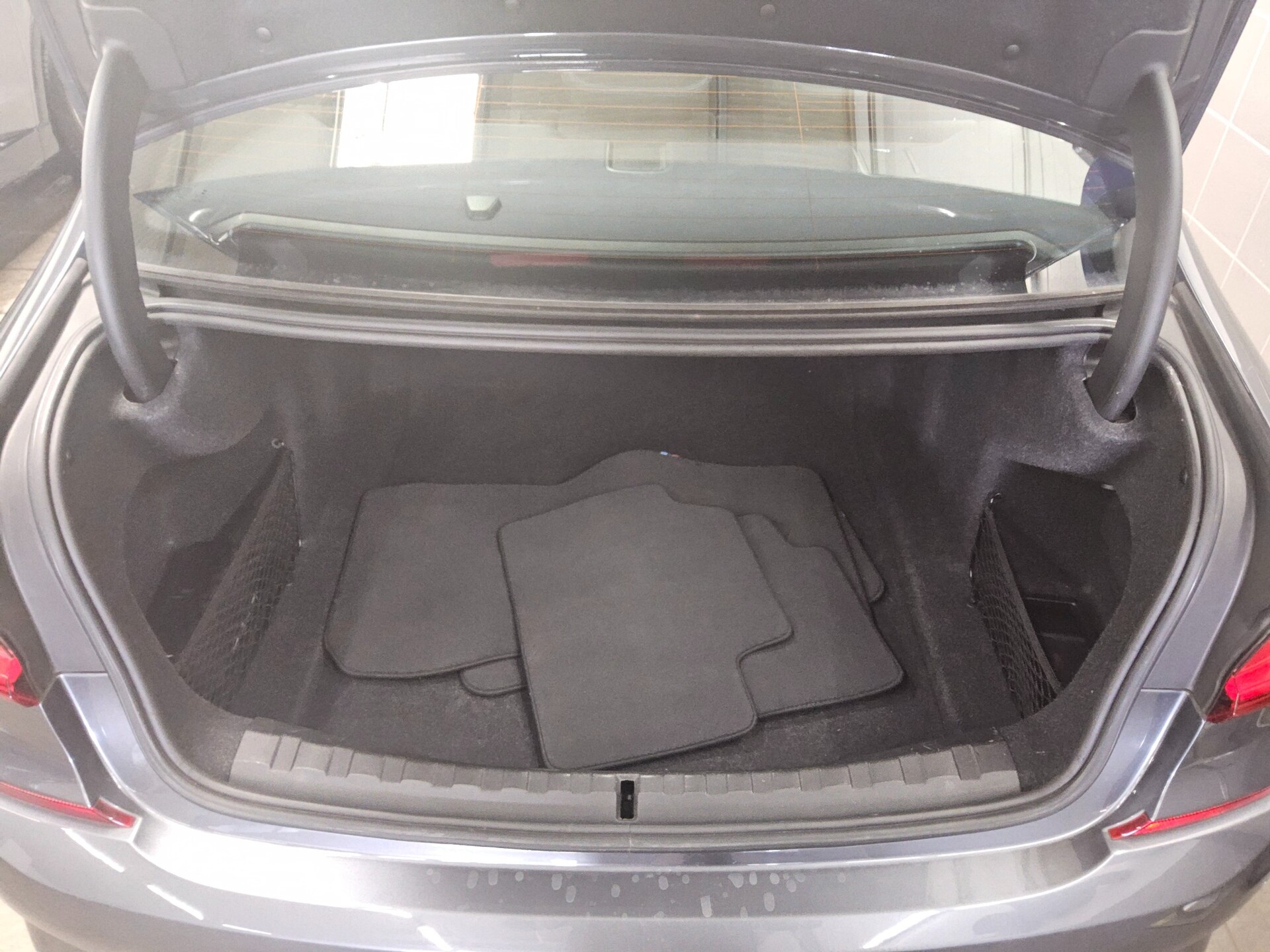 BMW 320dA M-Sport Navi LC Pro LED PDC HiFi Shz 13