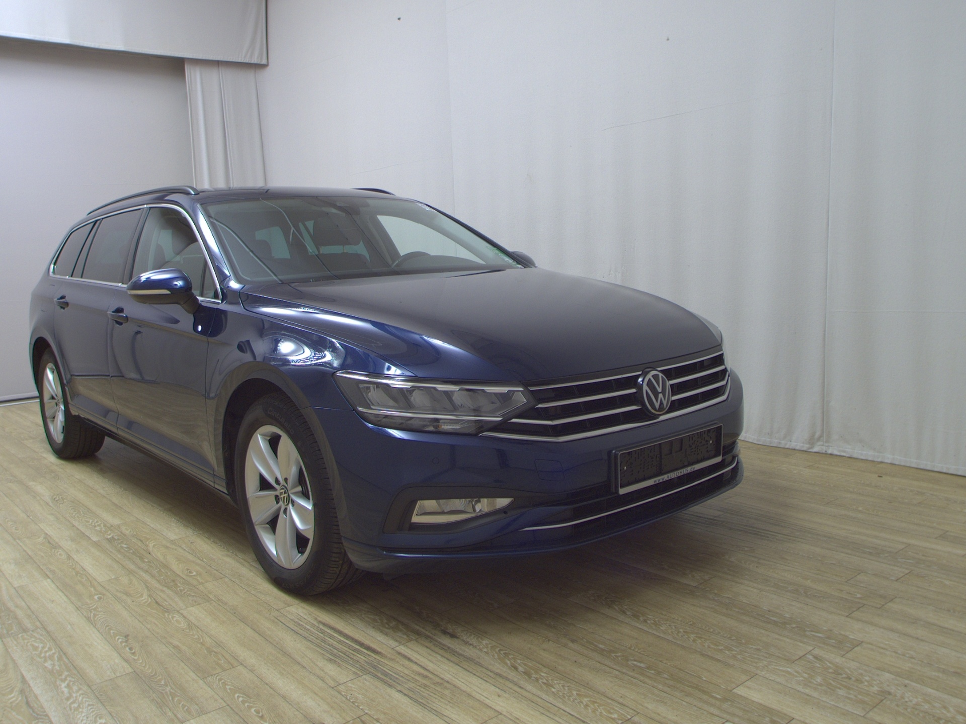 Volkswagen Passat Var. 2.0 TDI Business Navi LED ACC RFK 3