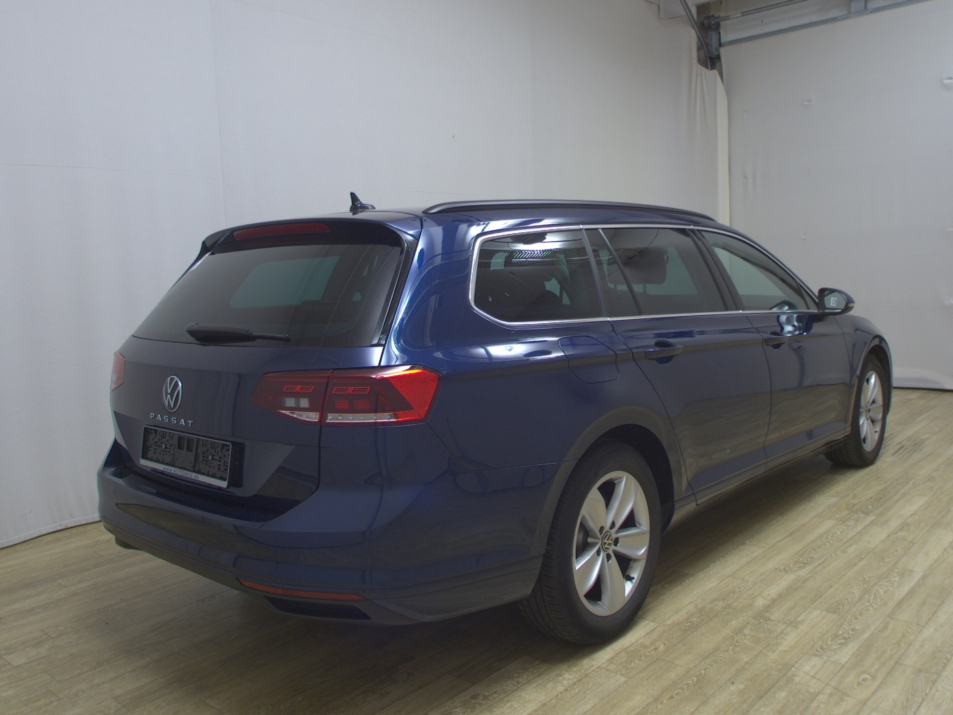Volkswagen Passat Var. 2.0 TDI Business Navi LED ACC RFK 4