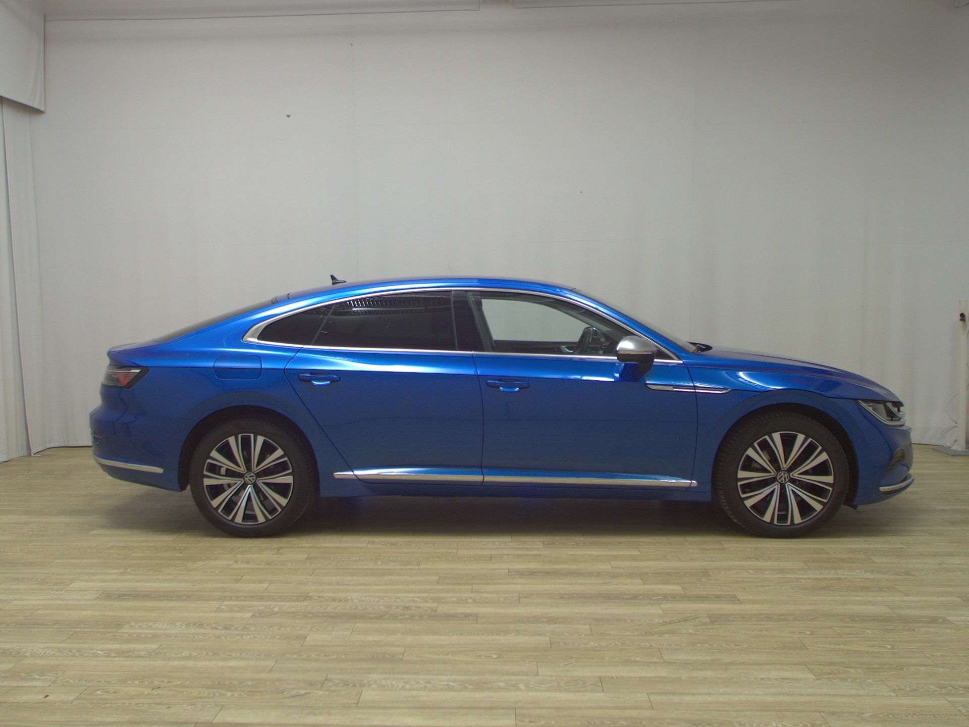 Volkswagen Arteon 1.4 TSI e Elegance Navi AID LED ACC RfK