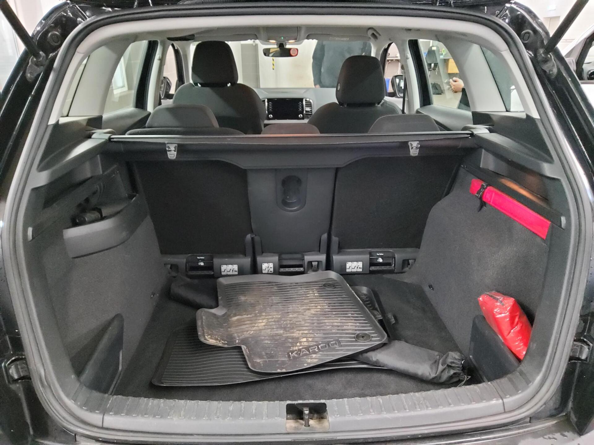 Skoda Karoq 2.0 TDI Style Tempomat PDC DAB 11