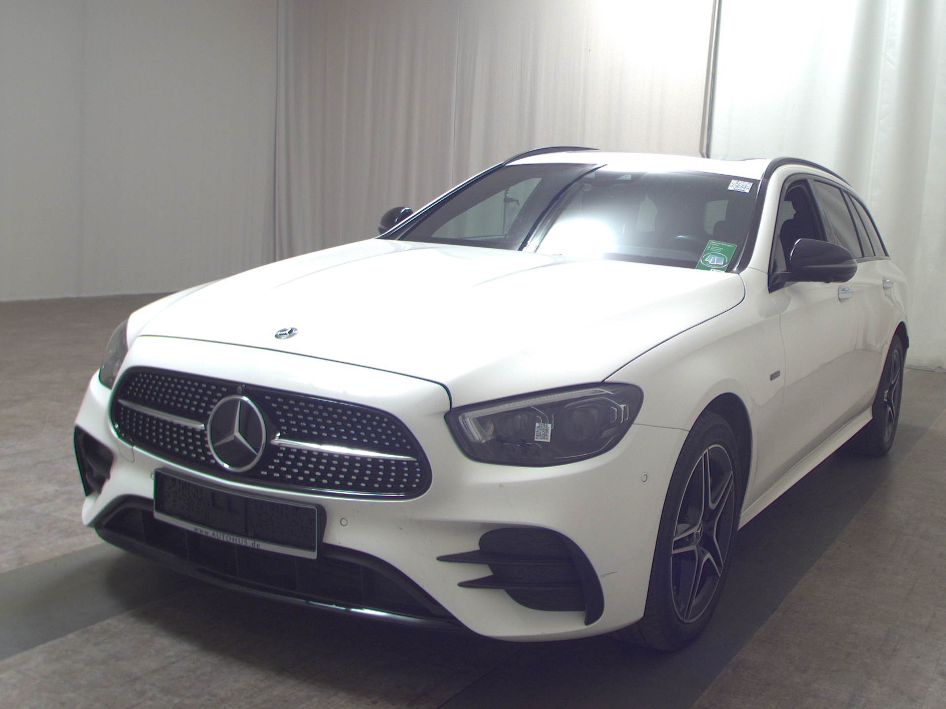 Mercedes-Benz E 300 T de AMG-Line Night Burmester GSD MB-LED 2