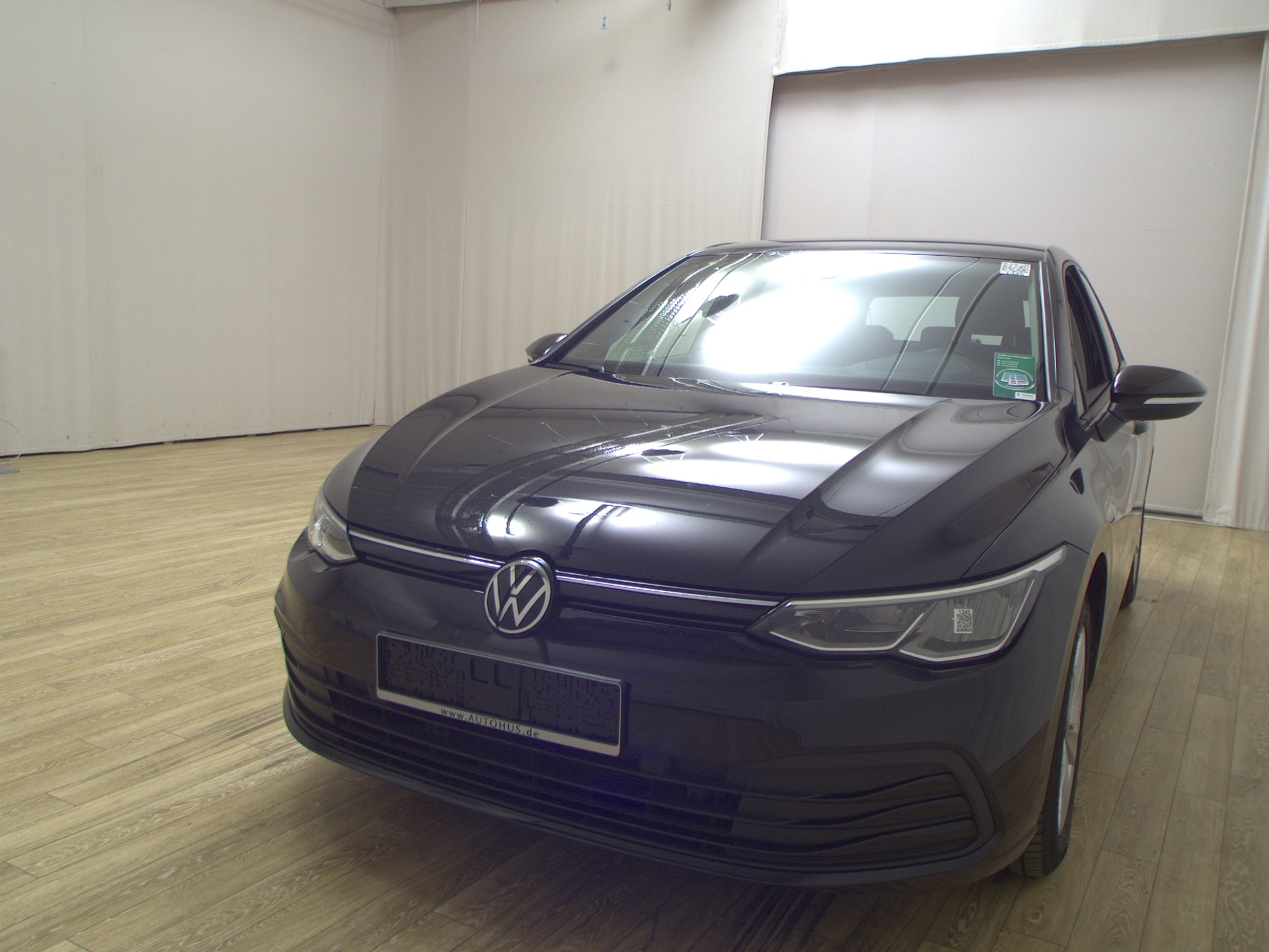 Volkswagen Golf-8 2.0 TDI Life Navi LED DC ACC PDC SHZ 2