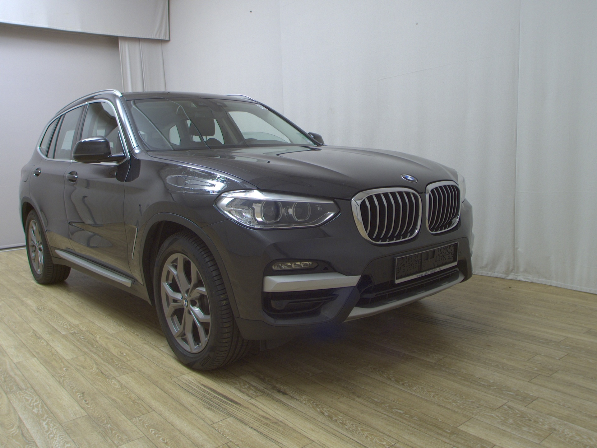 BMW X3 xDrive20d X-Line Navi LC-Pro HuD LED+ 19" 3