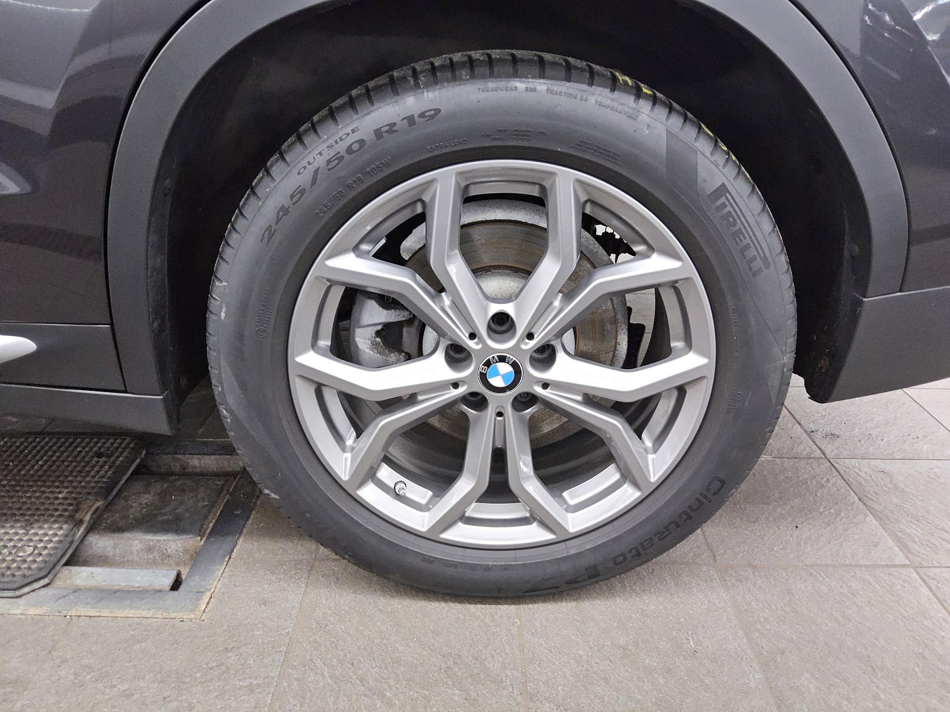 BMW X3 xDrive20d X-Line Navi LC-Pro HuD LED+ 19" 11