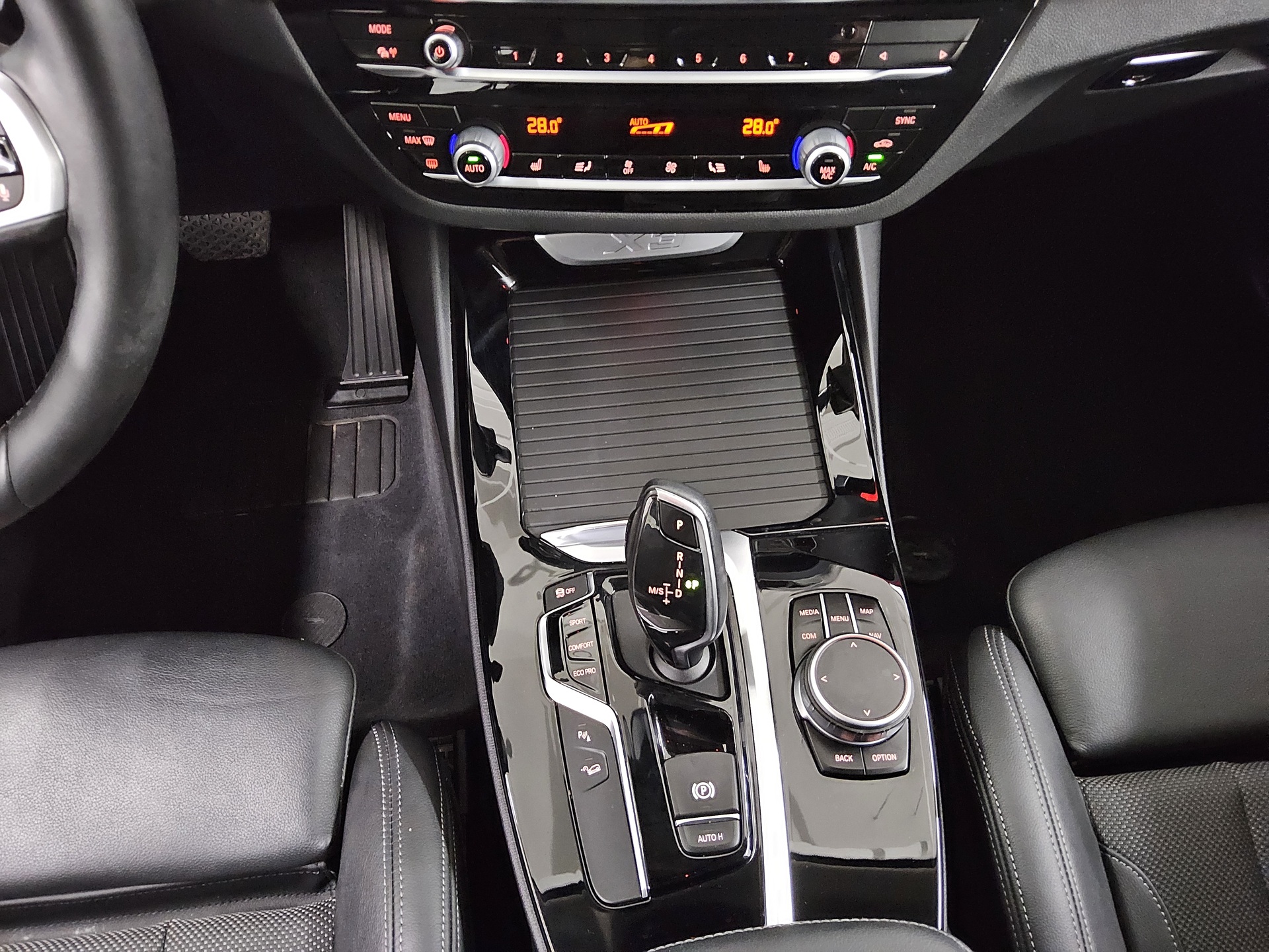 BMW X3 xDrive20d X-Line Navi LC-Pro HuD LED+ 19" 6