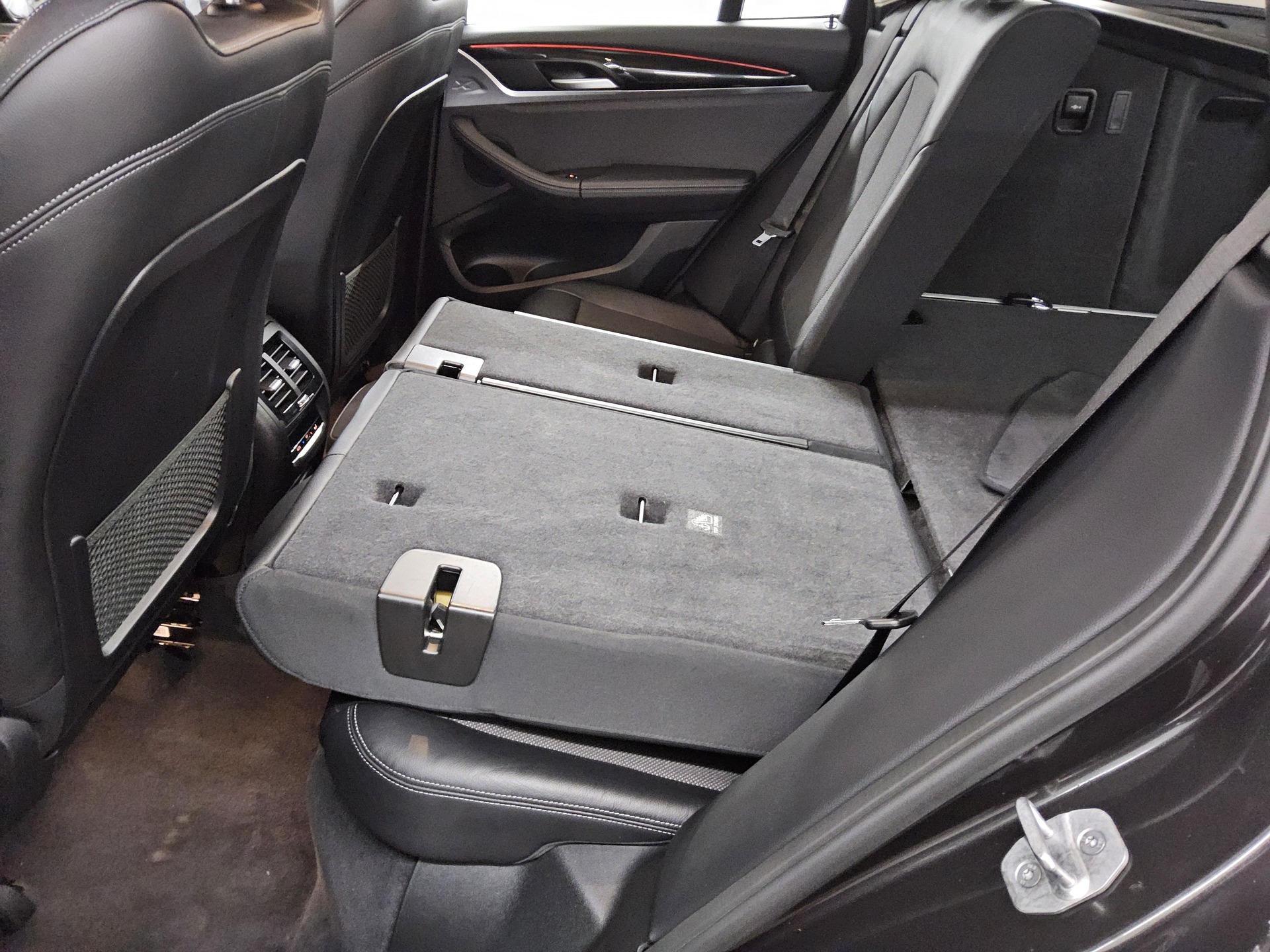 BMW X3 xDrive20d X-Line Navi LC-Pro HuD LED+ 19" 13