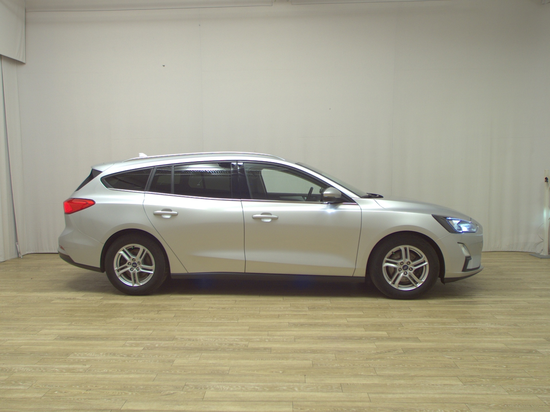 Ford Focus Turnier 2.0 EB Cool&Connect Navi LED AHK