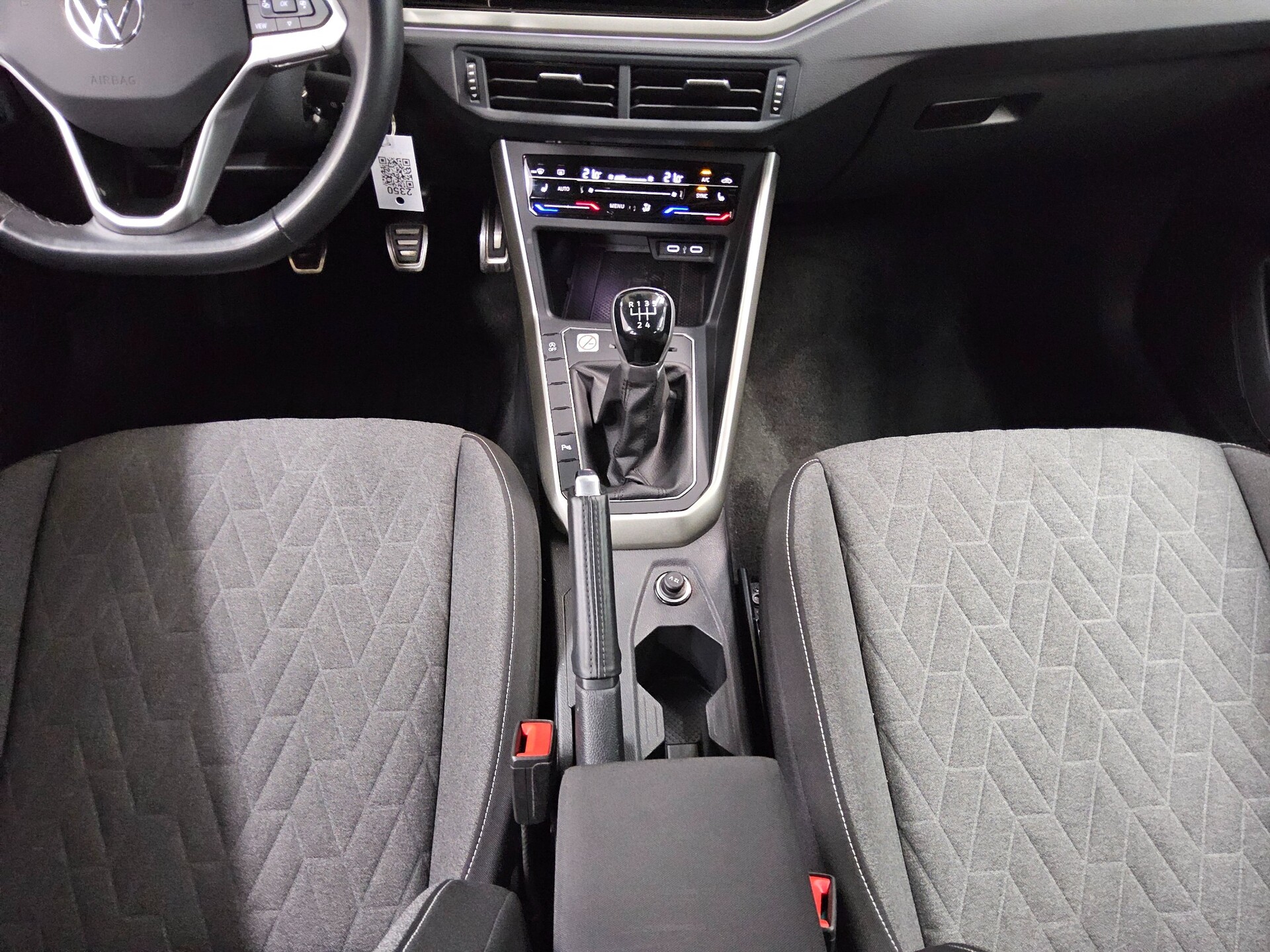 Volkswagen Taigo 1.0 TSI Move Navi LED DC PDC Shz Klima 6