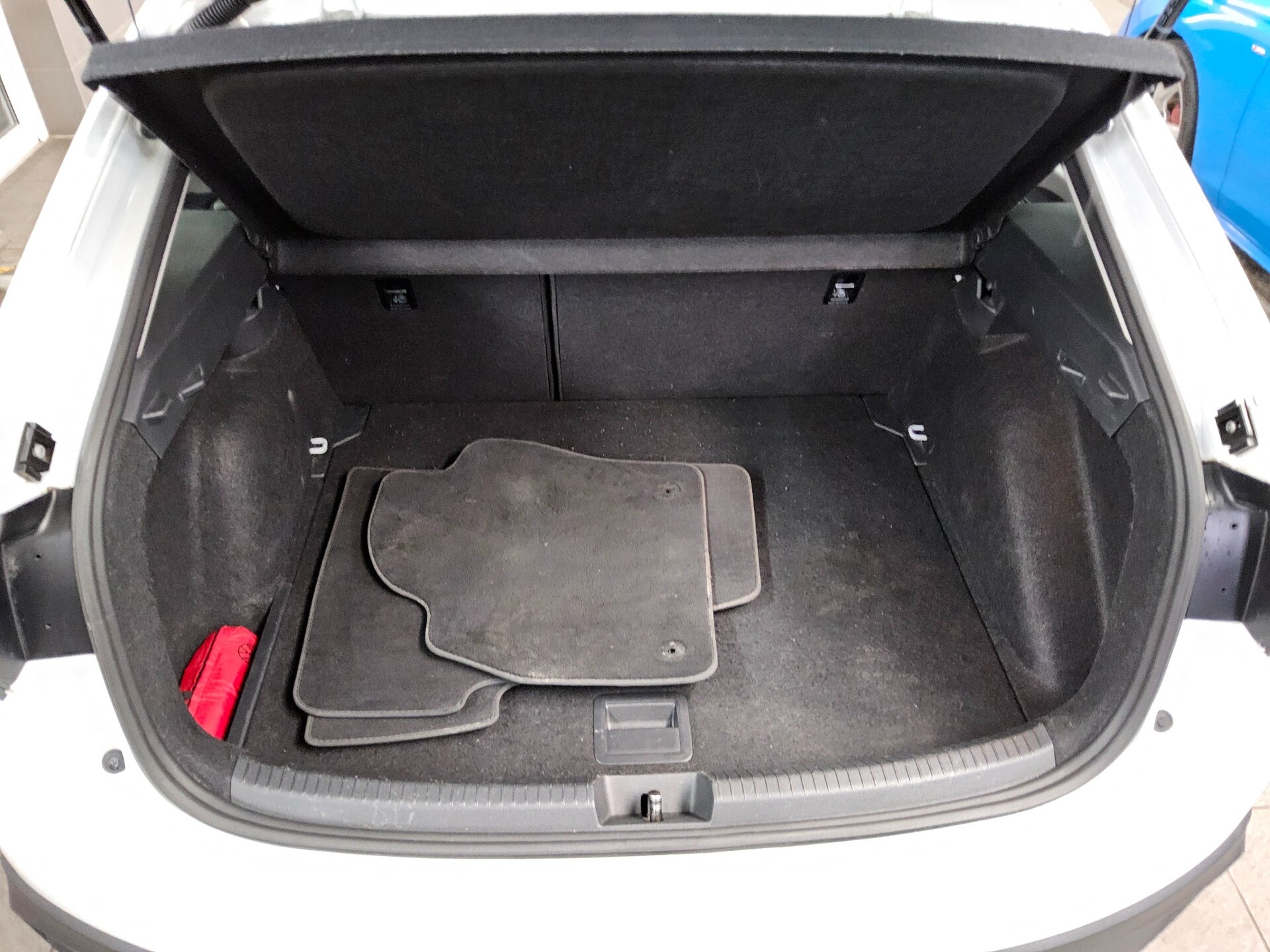 Volkswagen Taigo 1.0 TSI Move Navi LED DC PDC Shz Klima 12