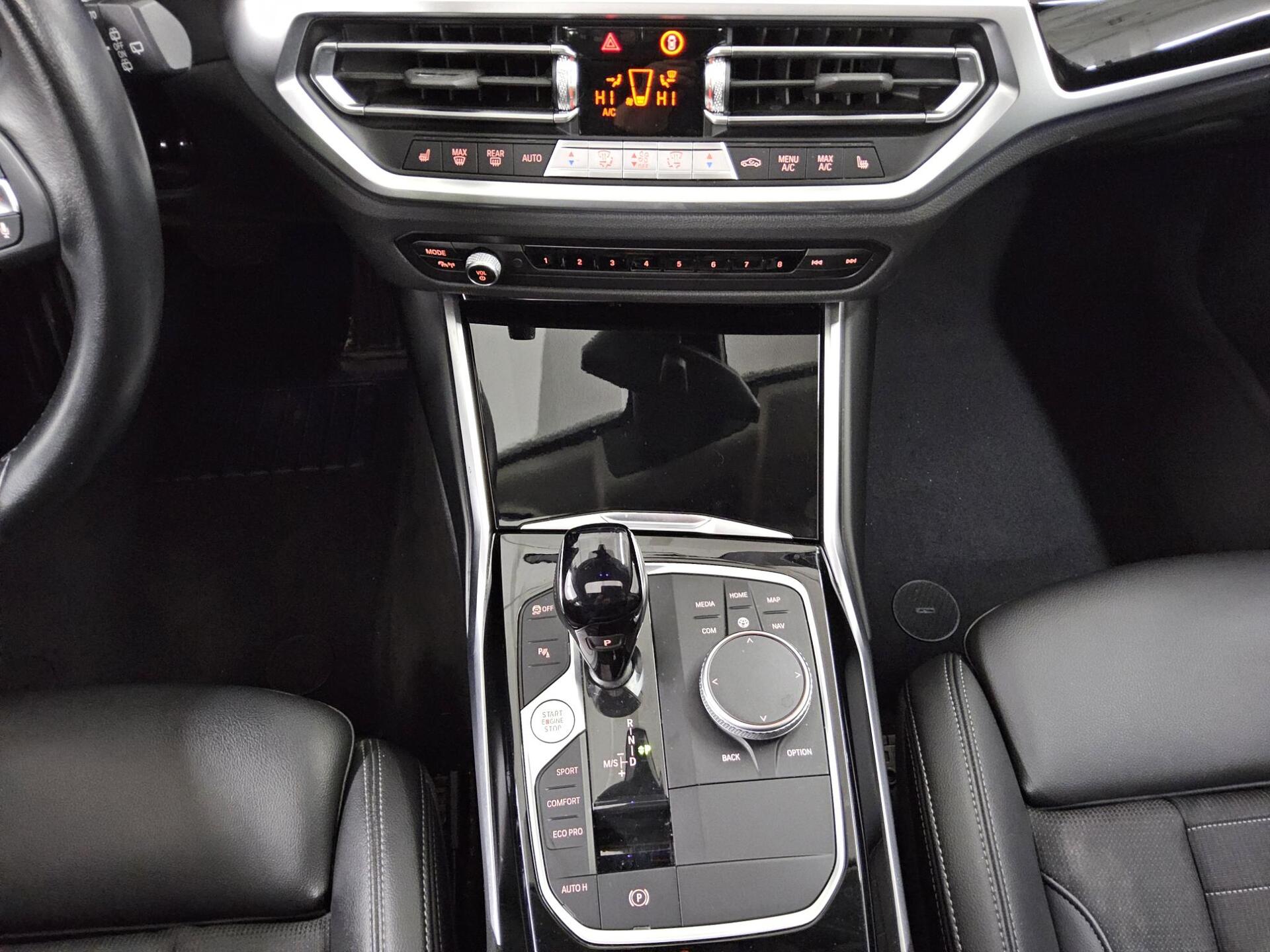 BMW 320dA Touring Sport-Line Navi LED Pano LC-Pro 6