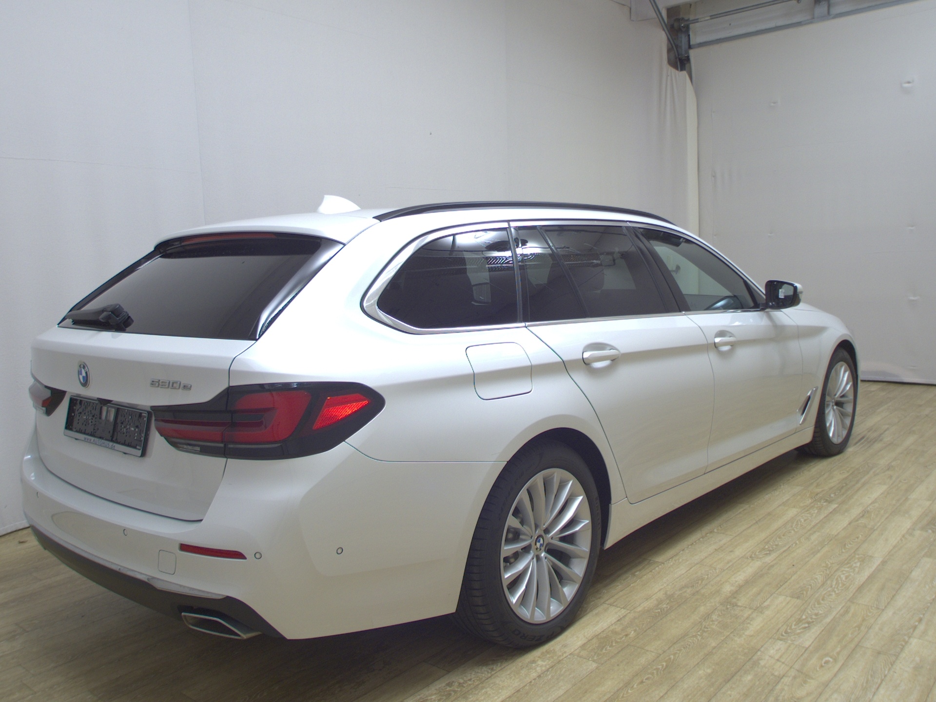 BMW 530e Touring Luxury-Line Leder LC Pro Pano LED+ 4