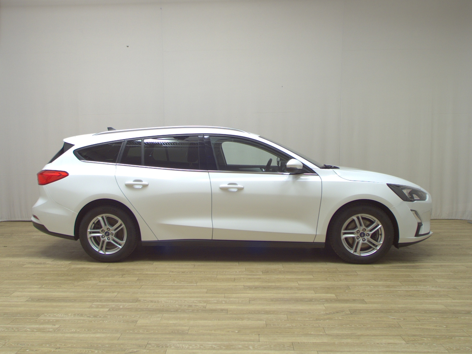 Ford Focus Turnier 1.5 EB Cool&Connect Navi LED