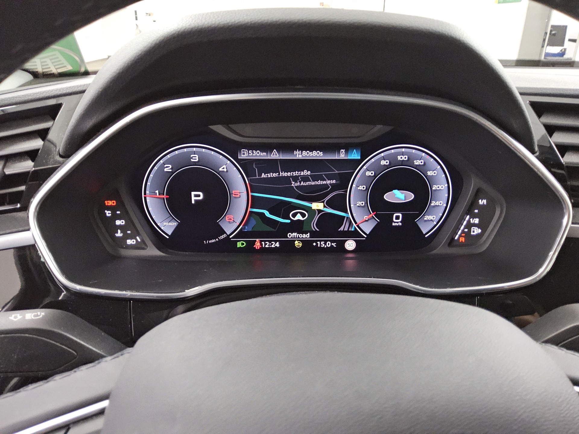 Audi Q3 40 TDI Qu. Navi LED vc RFK Shz 8