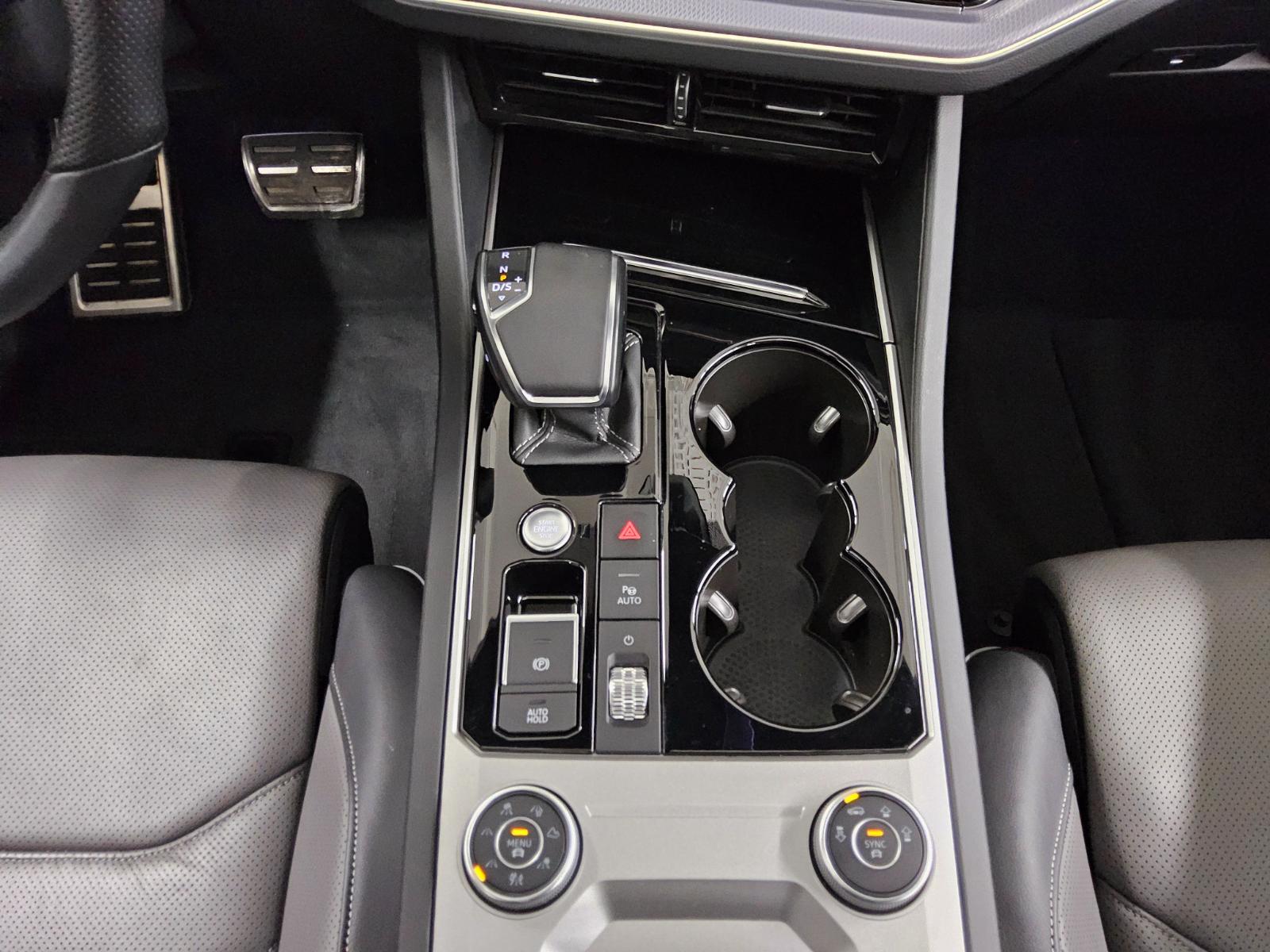 Volkswagen Touareg 3.0 TDI 4M R-Line Luft Pano Matrix AHK 6