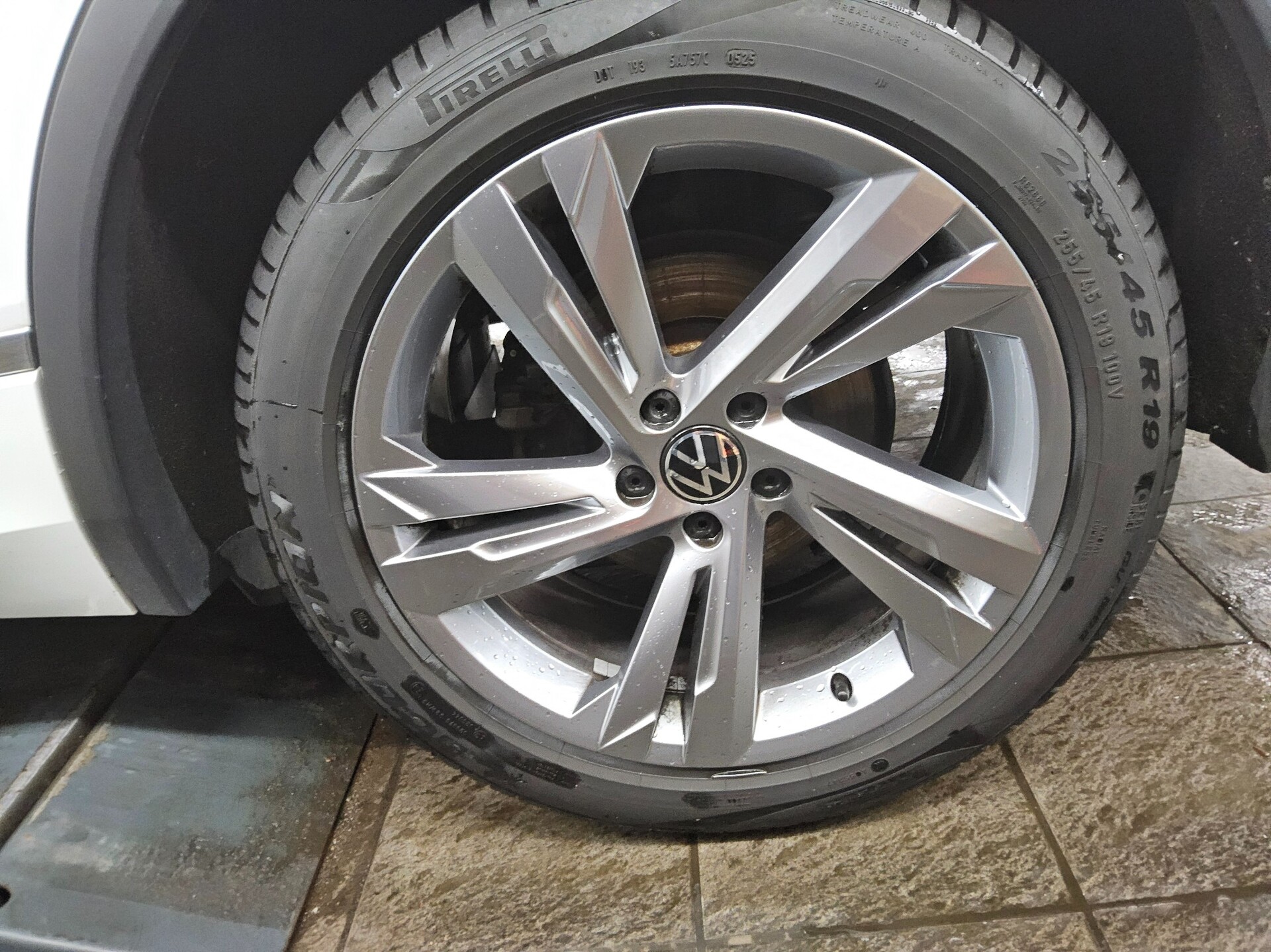 Volkswagen Tiguan 2.0 TDI 4M R-Line Navi Matrix AID 360° 11