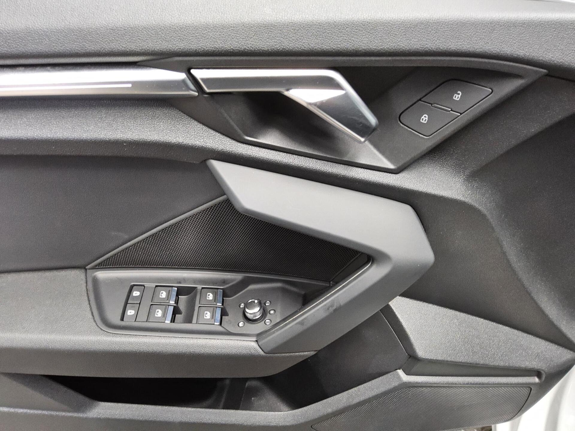 Audi A3 Sportback 1.5 TFSI Leder Navi+ vc Sound RFK 10