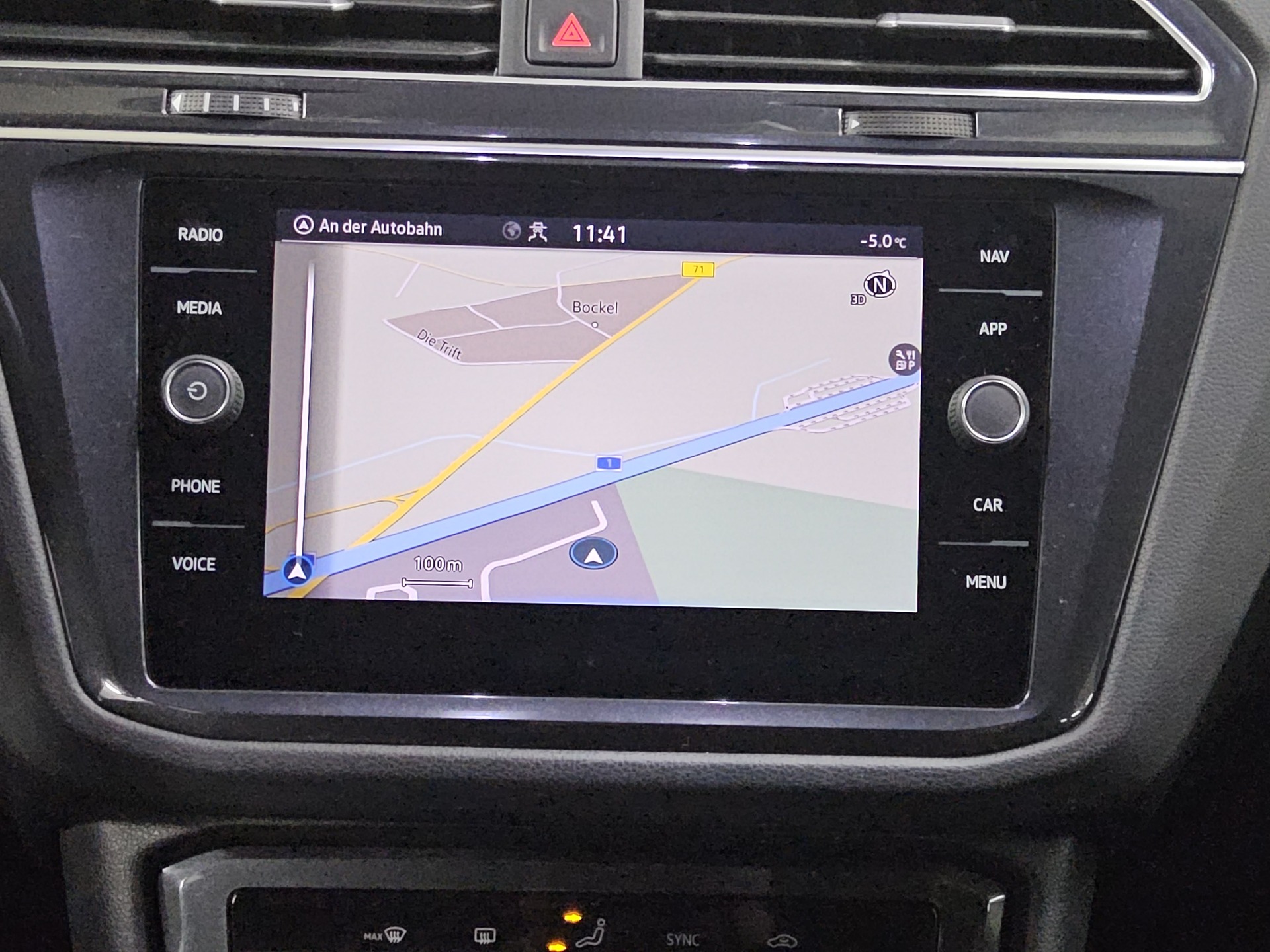 Volkswagen Tiguan 2.0 TDI Life Navi LED Shz PDC ACC 7