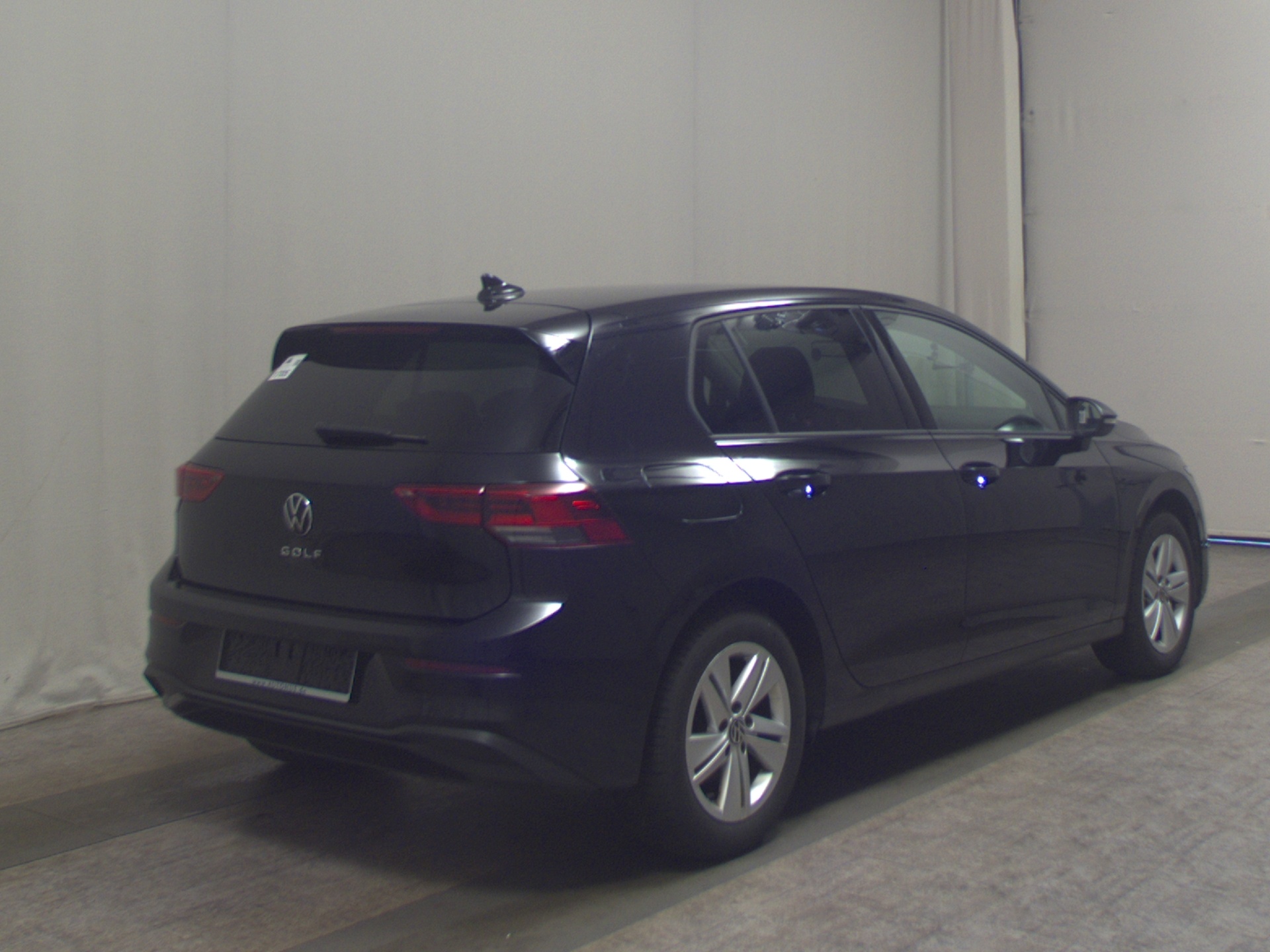 Volkswagen Golf-8 2.0 TDI Life Navi SHZ RfK 4