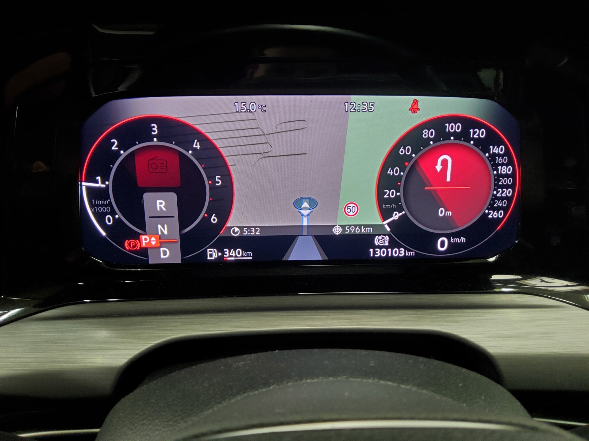 Volkswagen Golf-8 Var. 2.0 TDI Style Navi LED+ DC AHK 7