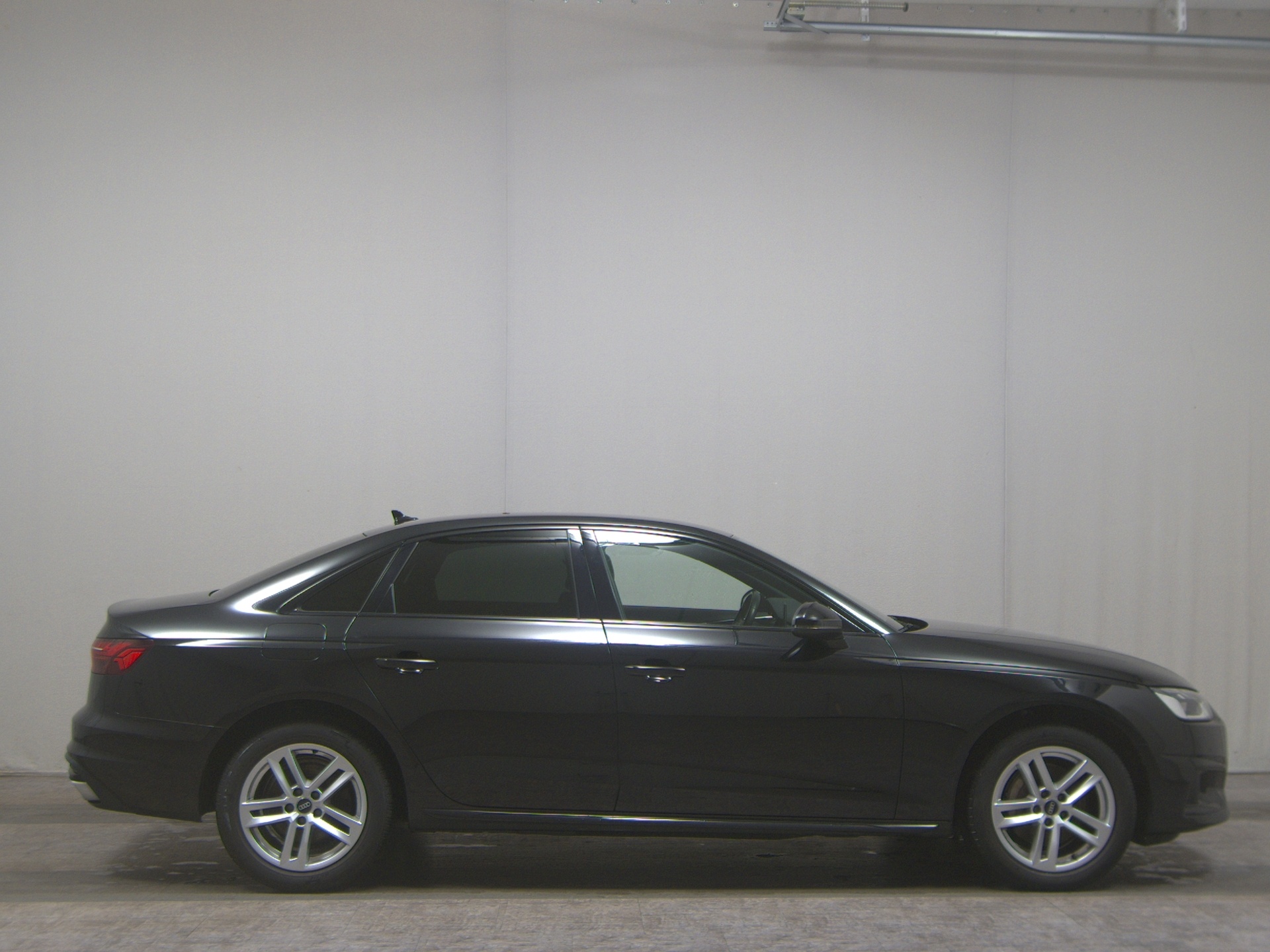 Audi A4 40 TDI advanced Leder Navi LED Sound ACC