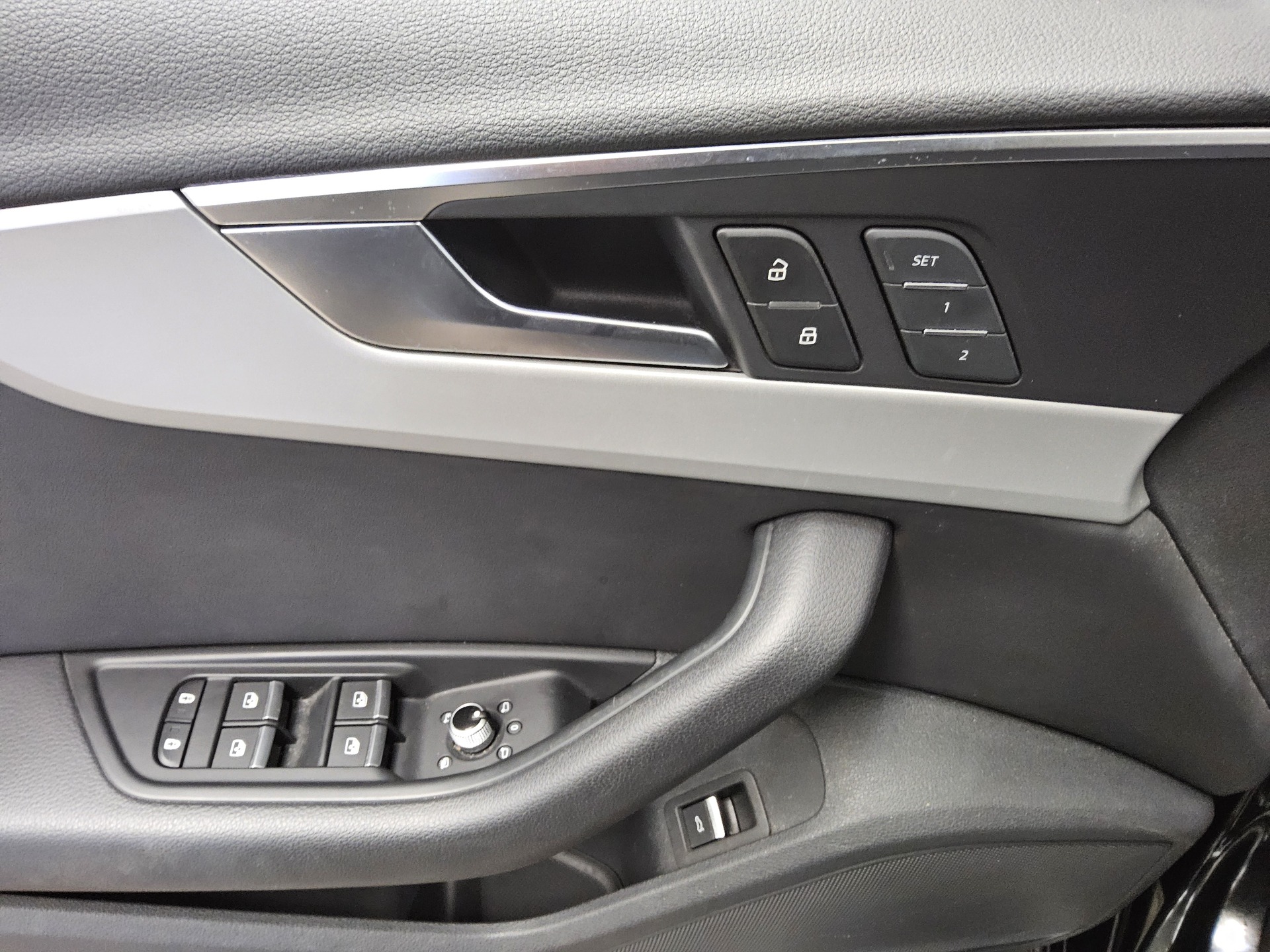 Audi A4 40 TDI advanced Leder Navi LED Sound ACC 9