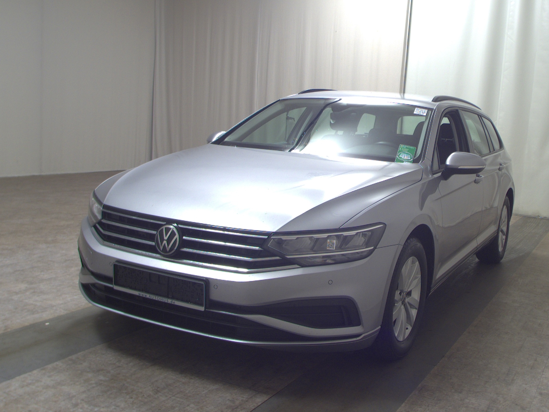 Volkswagen Passat Var. 2.0 TDI Navi LED PDC 2
