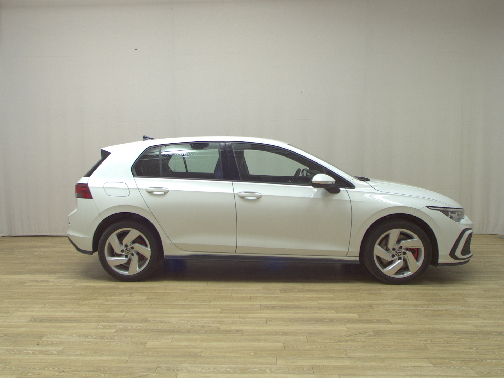 Volkswagen Golf-8 GTE 1.4 TSI eHybrid Navi LED DC PDC