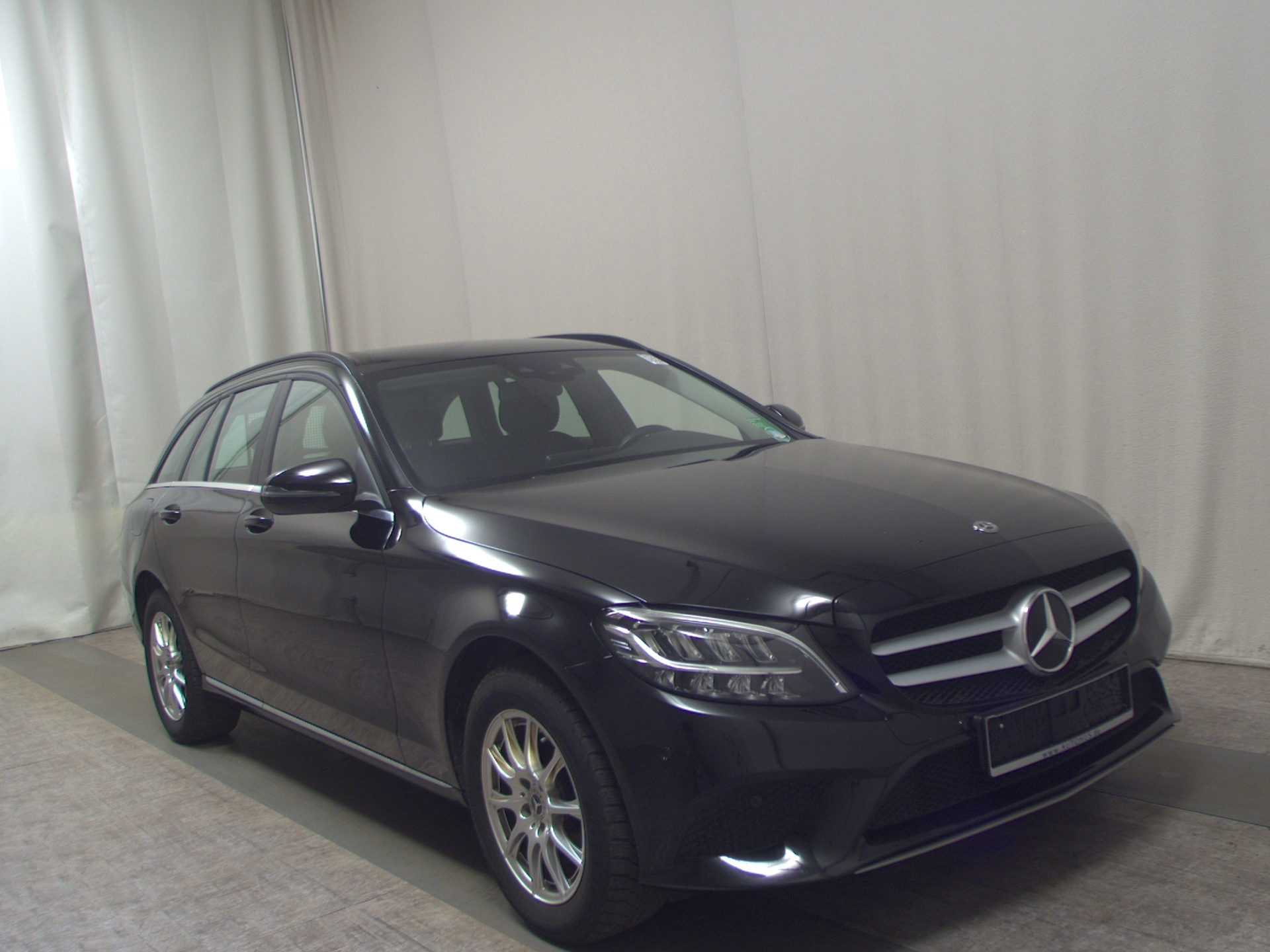Mercedes-Benz C 200 T d Navi LED AHK PDC SHZ 3