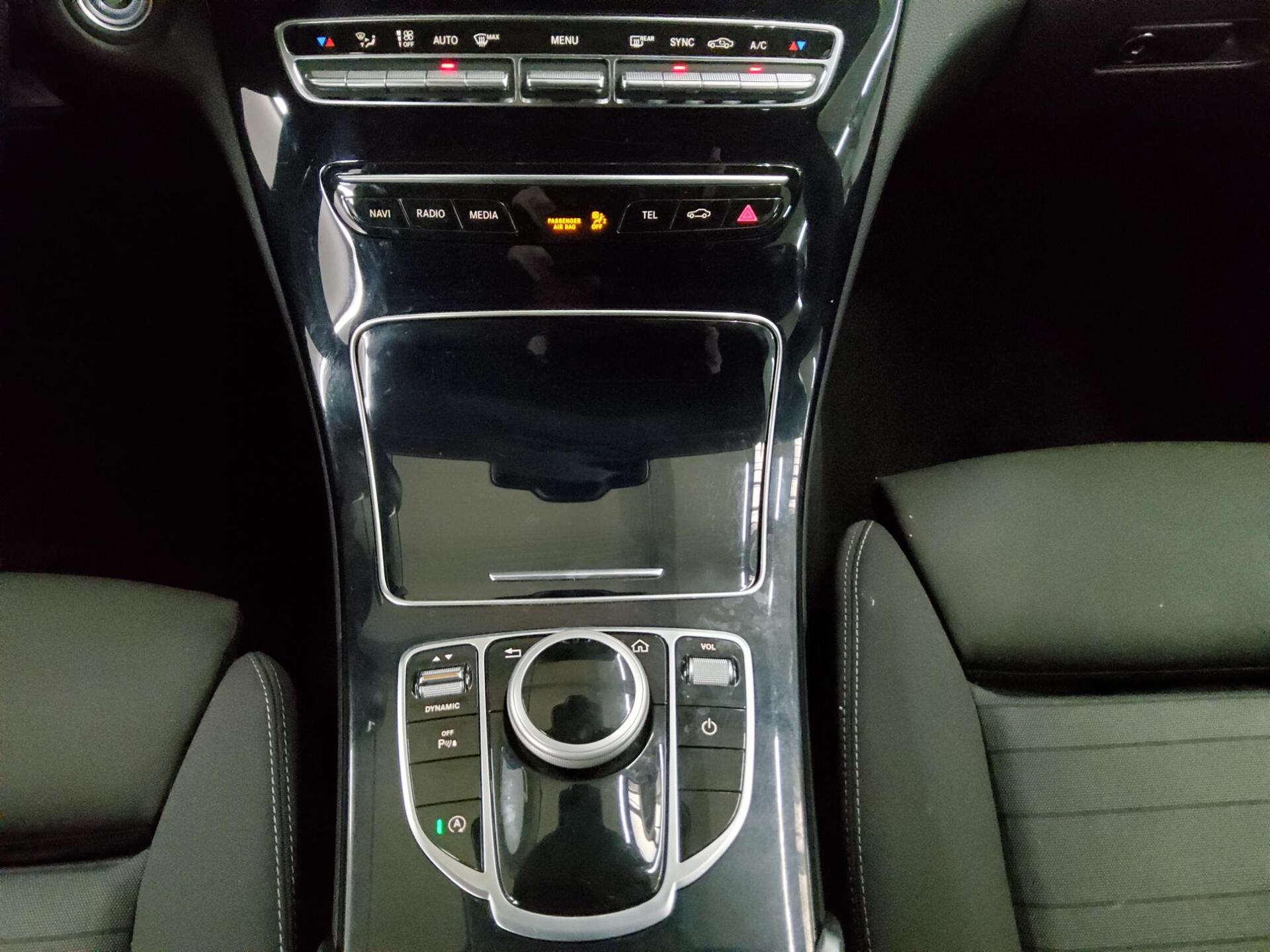 Mercedes-Benz C 200 T d Navi LED AHK PDC SHZ 6