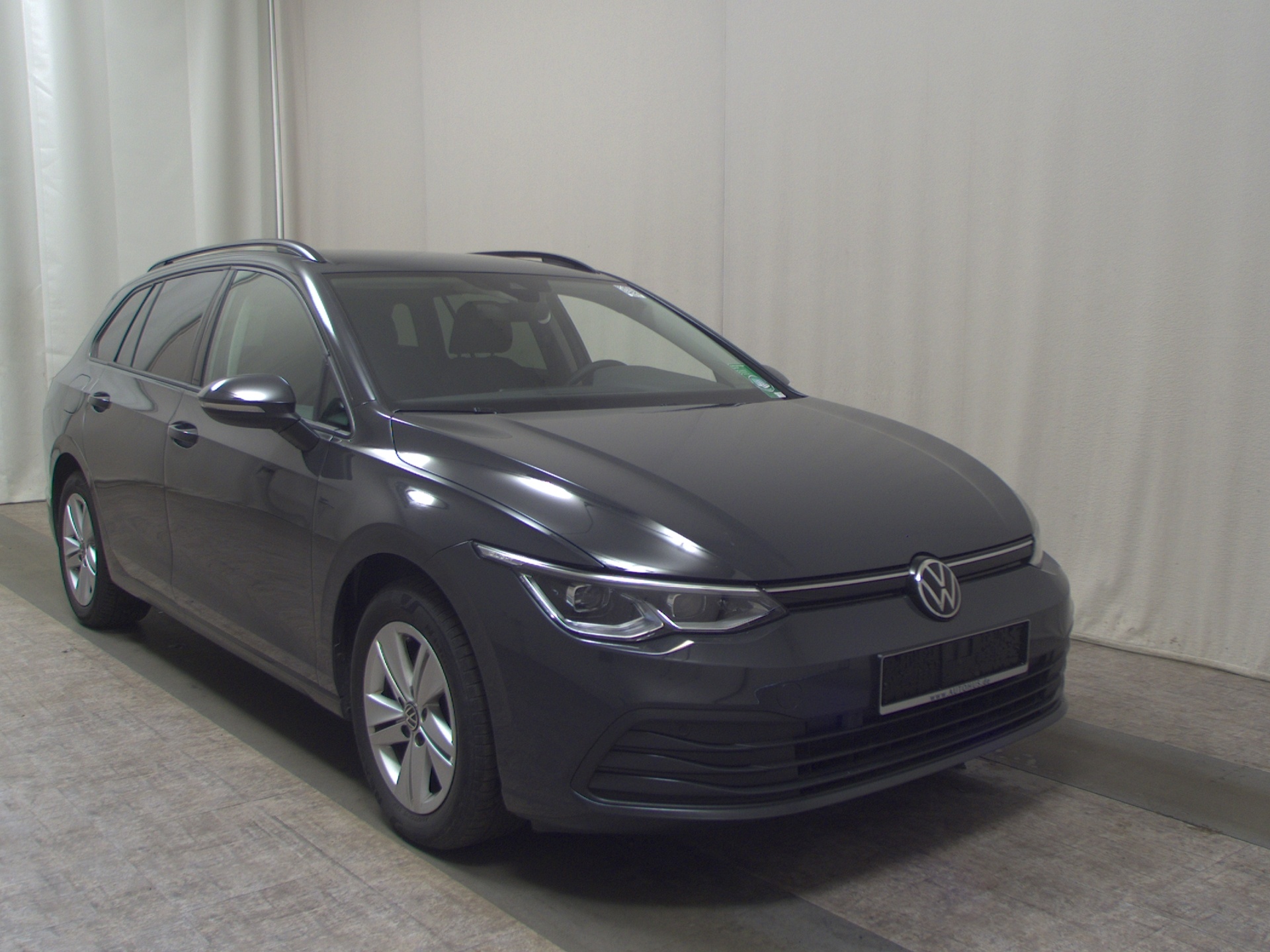Volkswagen Golf-8 Var. 2.0 TDI Life Navi IQ.Light DC RFK 3