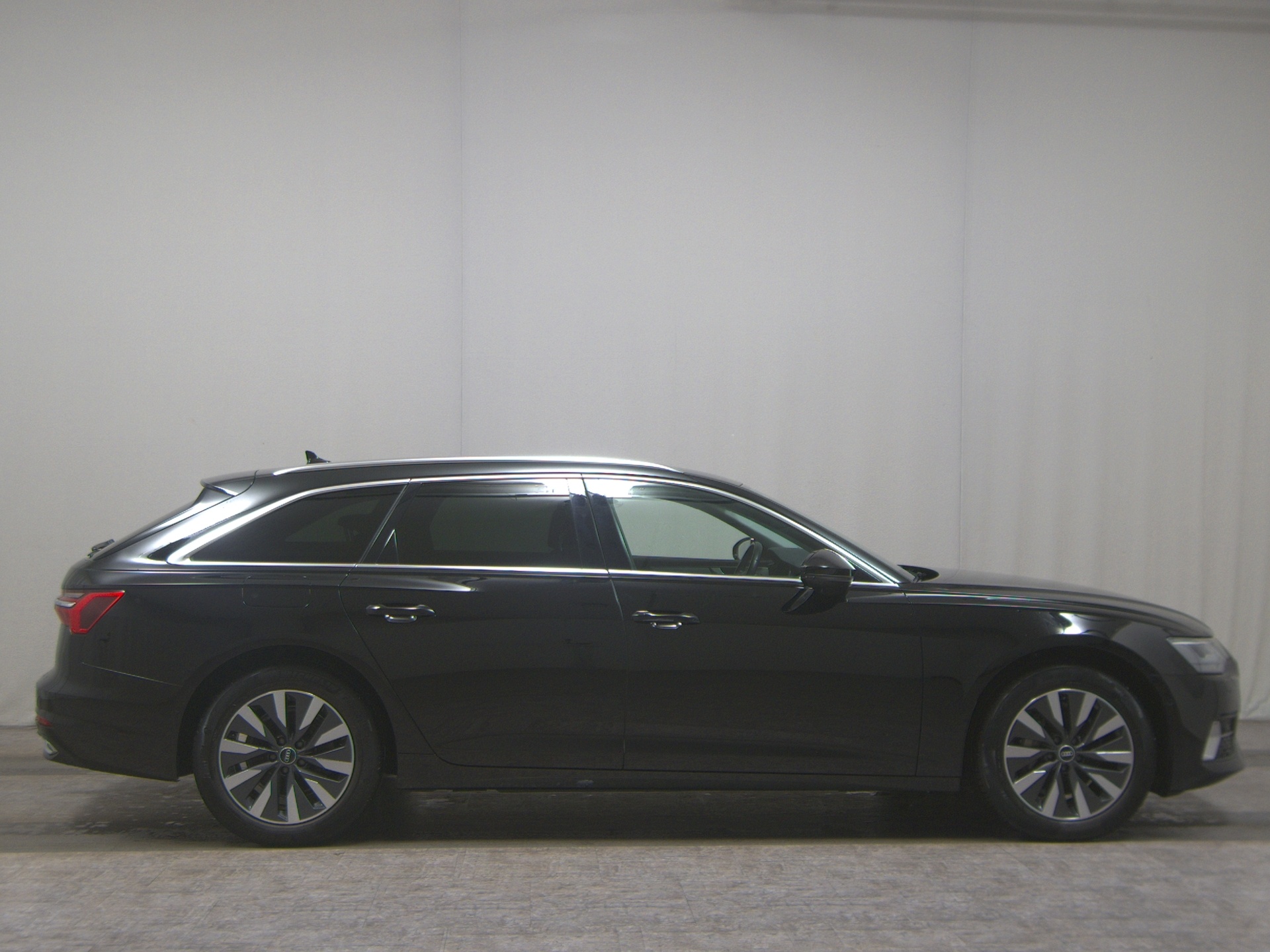 Audi A6 Avant 35 TDI sport Navi LED Sound RFK AHK