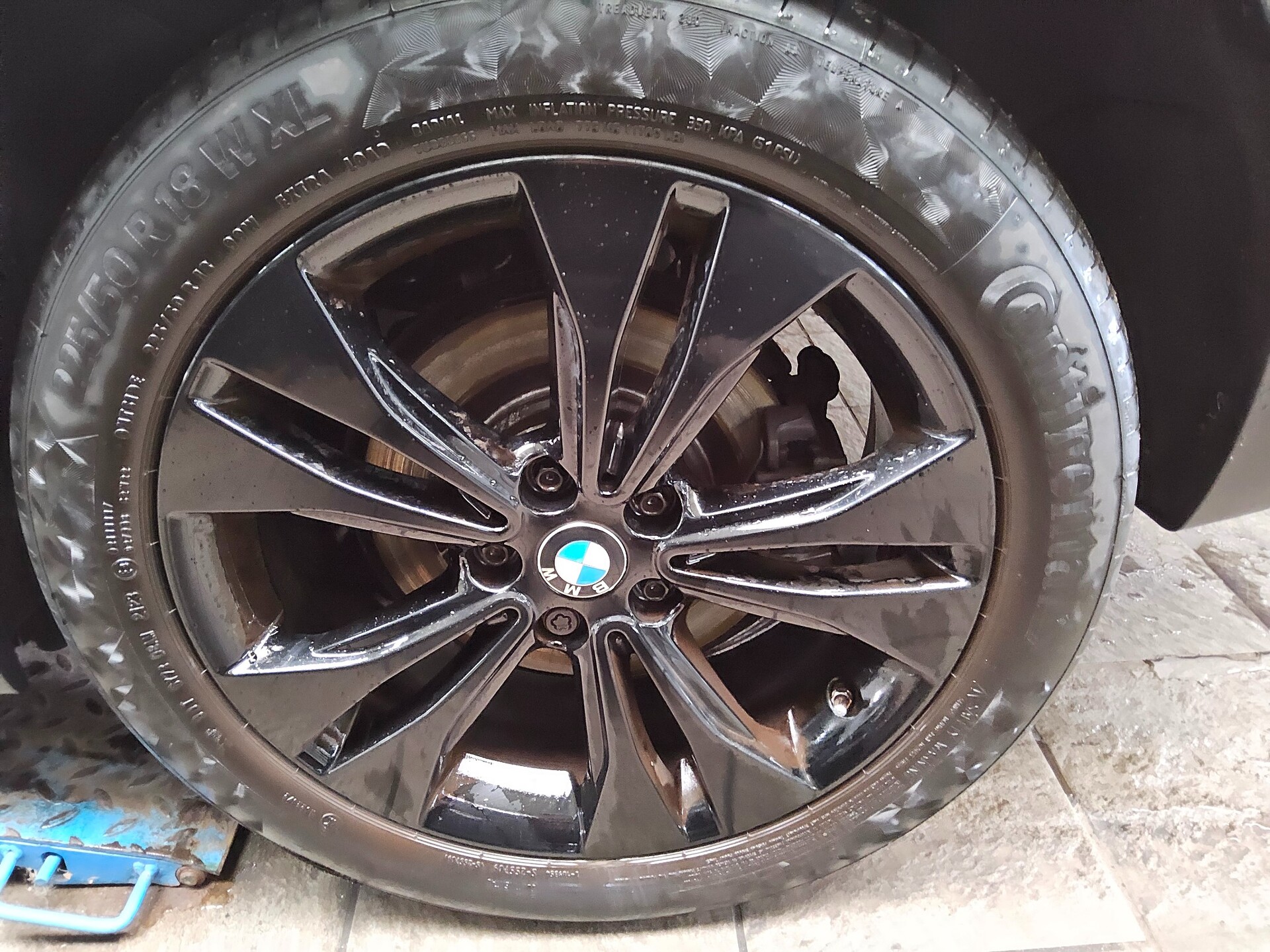 BMW X2 xDrive20d Advantage Navi LED HuD RFK AHK 10