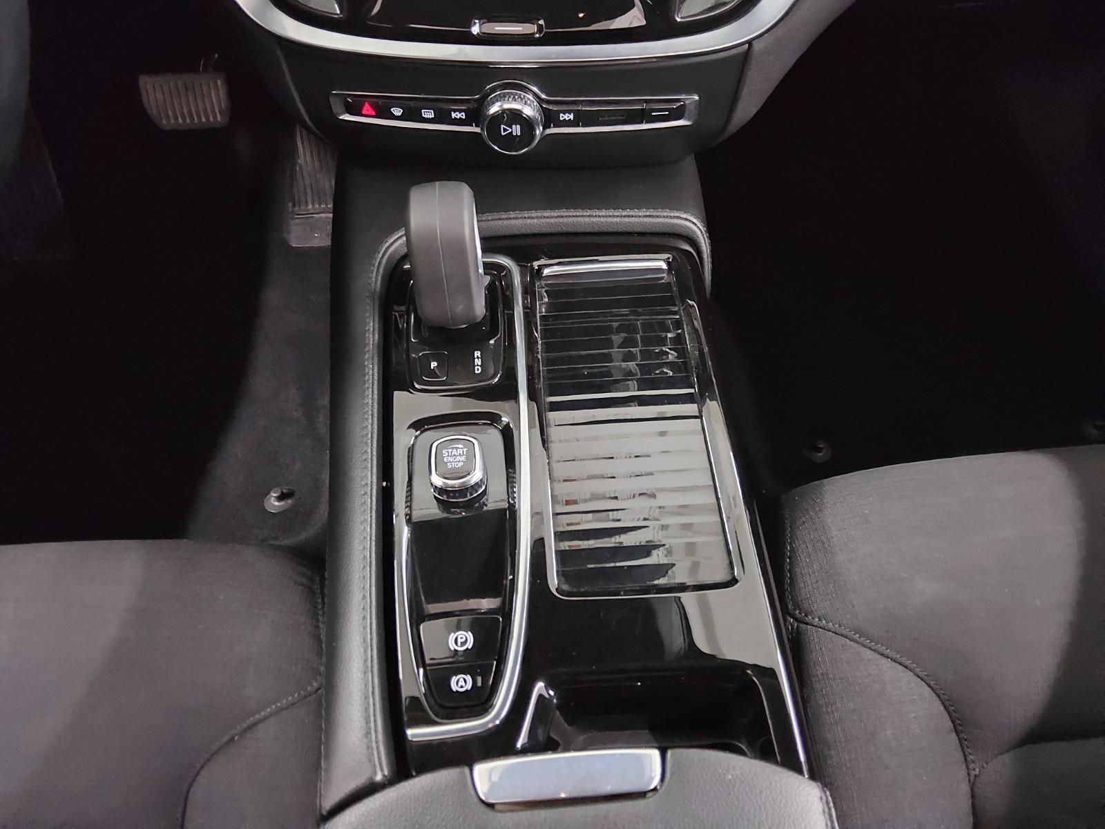 Volvo V60 T6 AWD Inscription Navi LED Pano Sound AHK 6