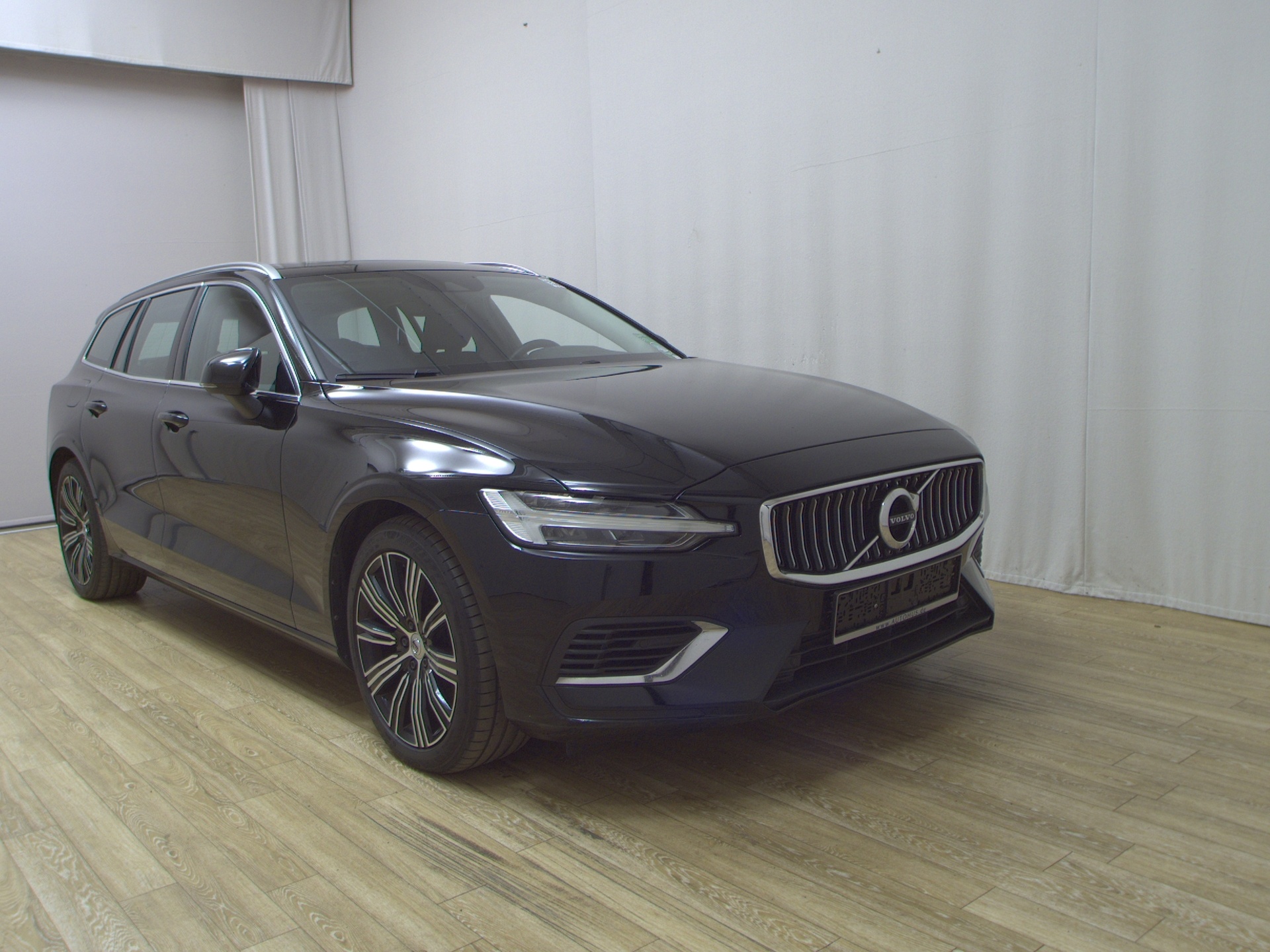 Volvo V60 T6 AWD Inscription Navi LED Pano Sound AHK 3