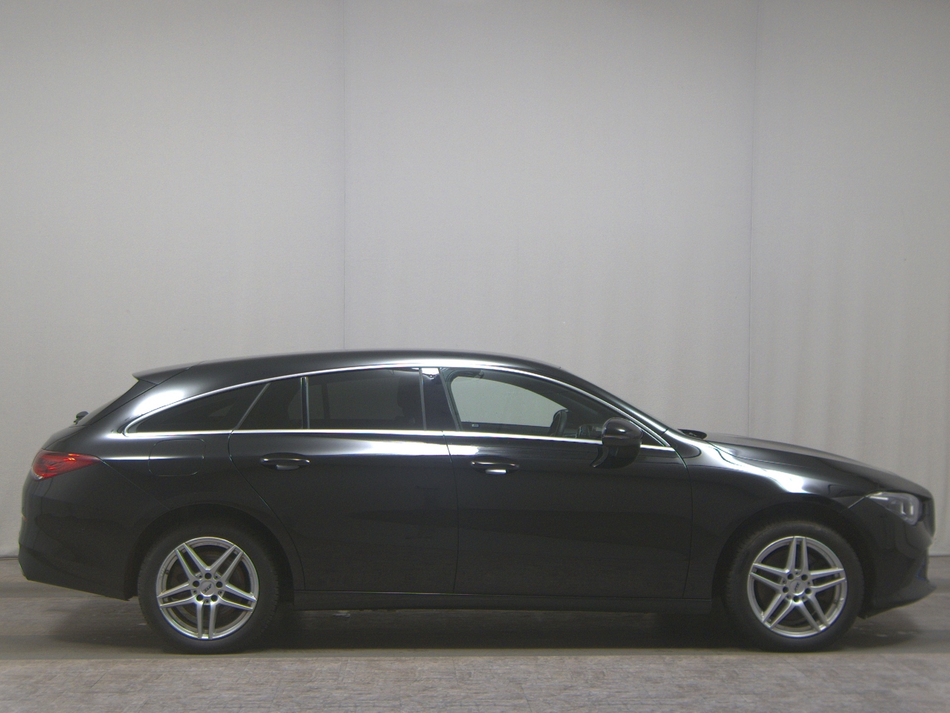 Mercedes-Benz CLA 250 Shooting Brake e Progressive Navi LED