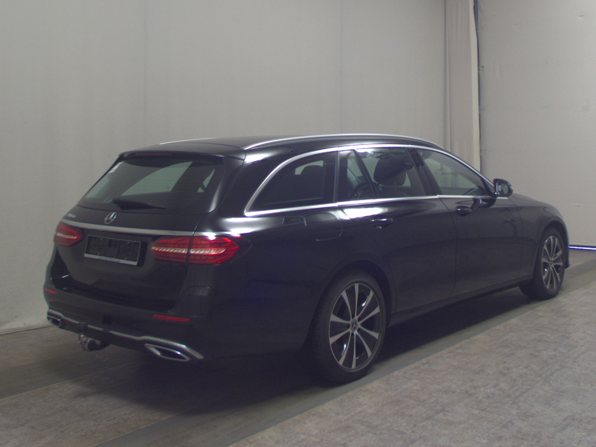 Mercedes-Benz E 300 T de Avantgarde Navi Widescr. LED AHK RFK 4