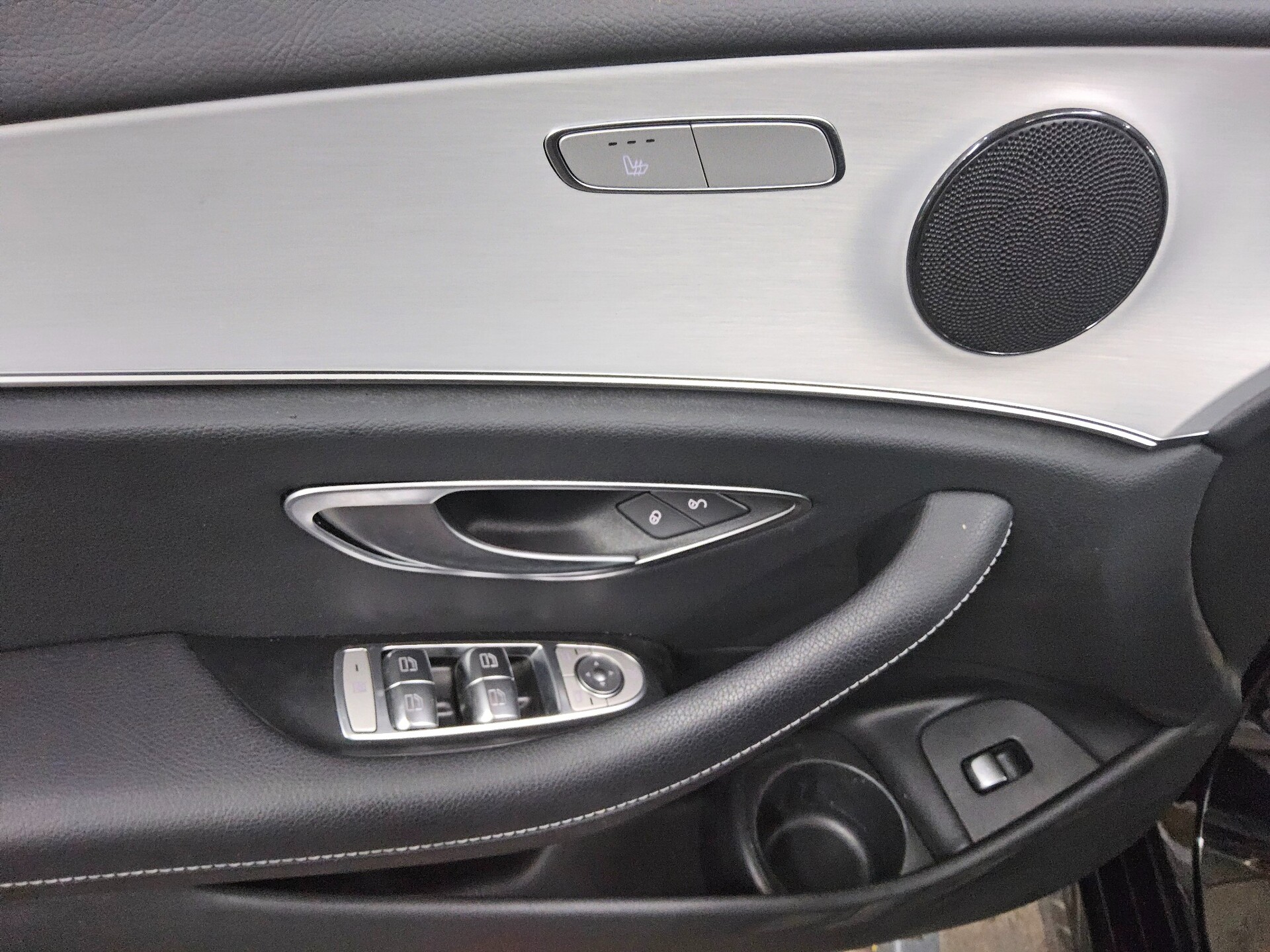 Mercedes-Benz E 300 T de Avantgarde Navi Widescr. LED AHK RFK 10