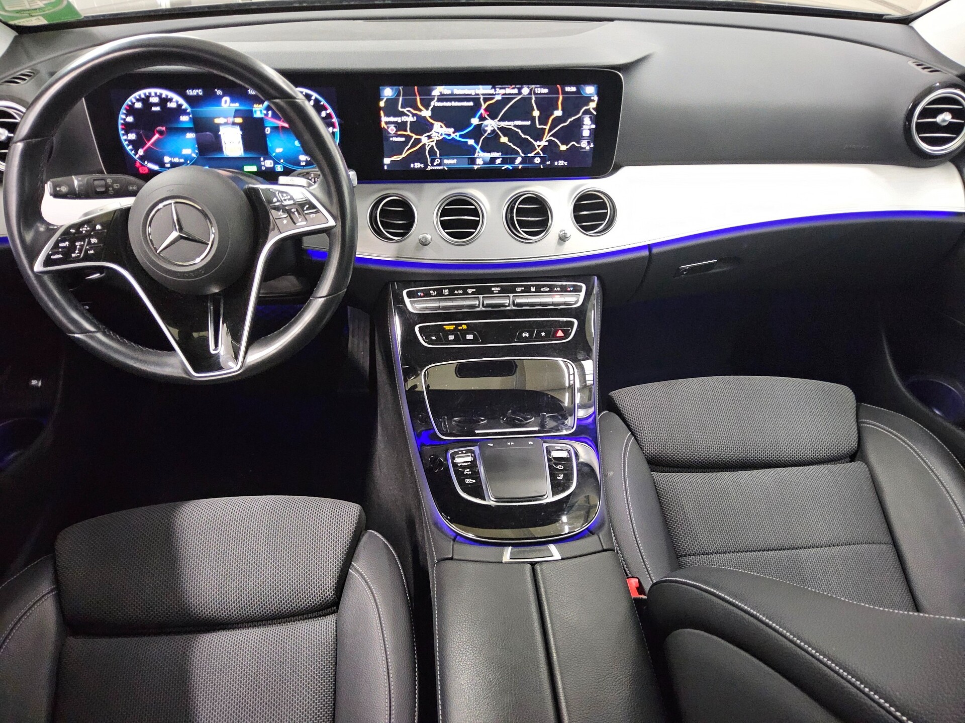 Mercedes-Benz E 300 T de Avantgarde Navi Widescr. LED AHK RFK 5