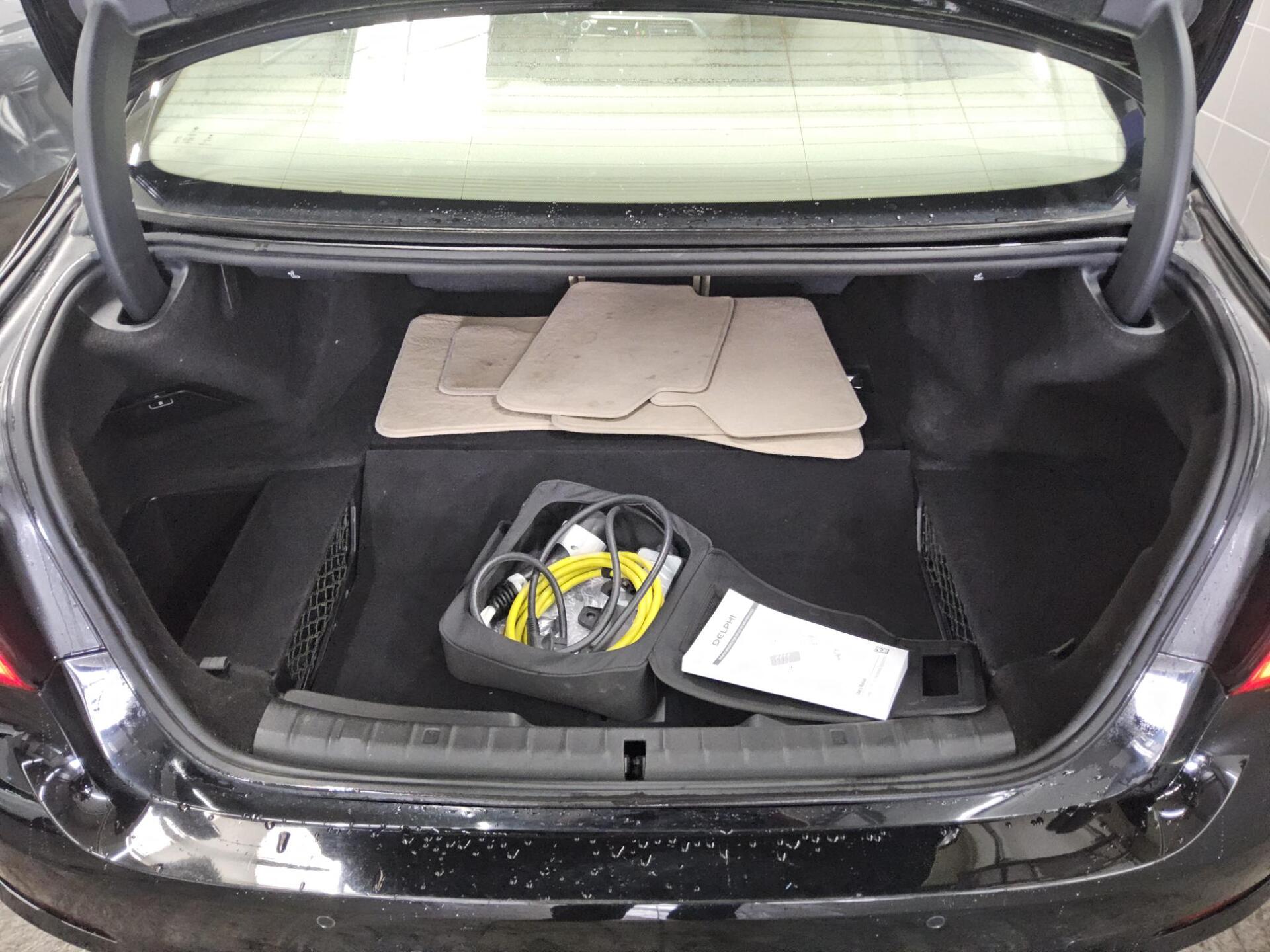 BMW 530e Luxury-Line Leder Navi HuD LED RfK ACC 11