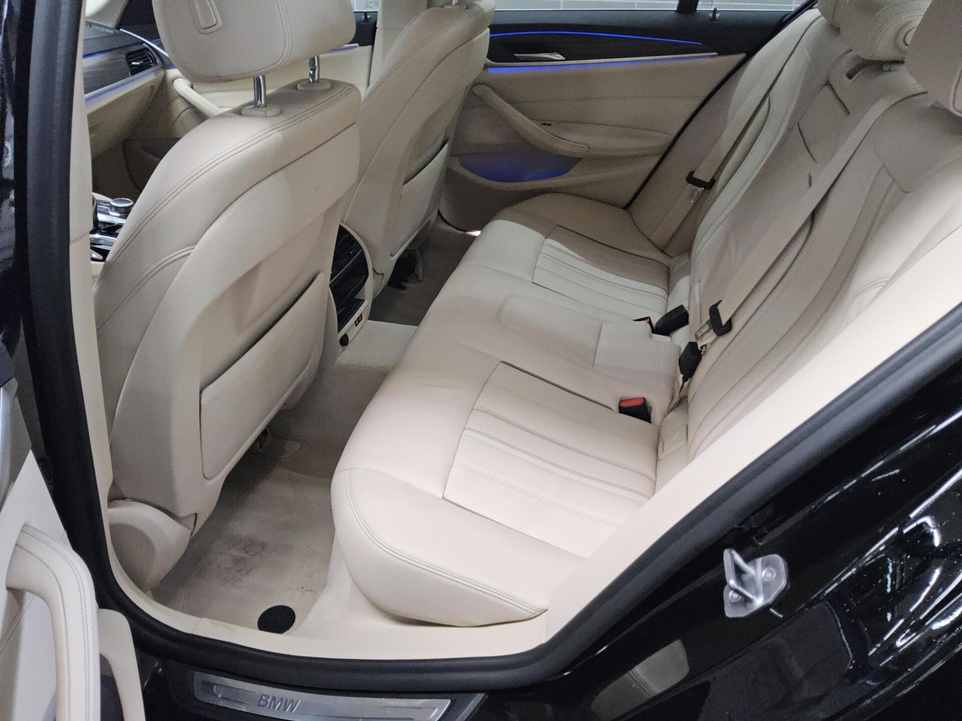 BMW 530e Luxury-Line Leder Navi HuD LED RfK ACC 12