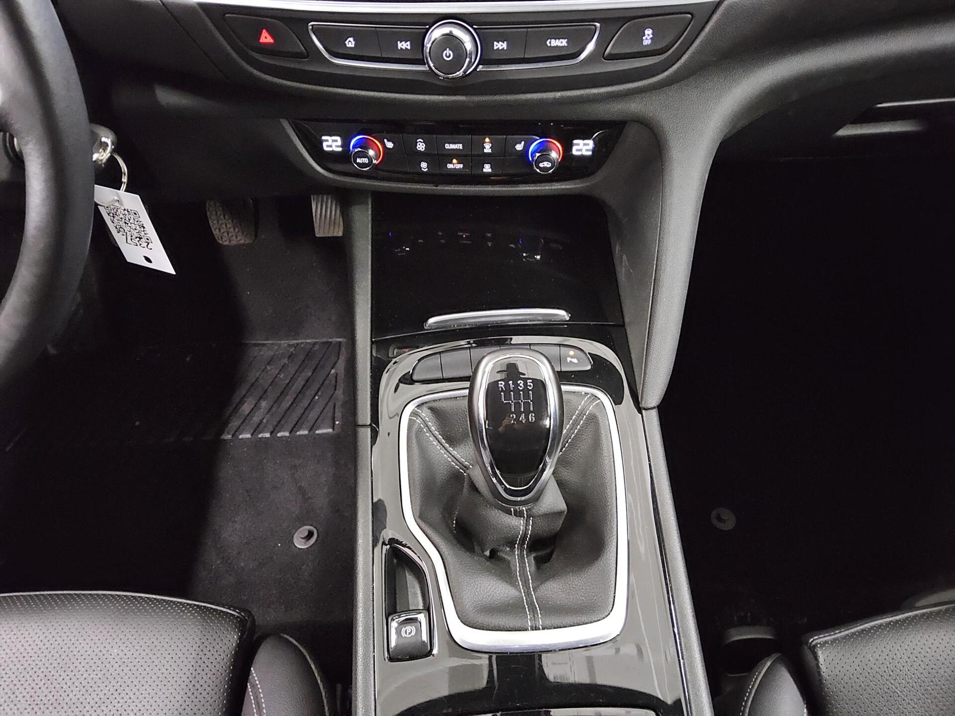 Opel Insignia ST 1.5 D Elegance Leder Navi LED AHK 6