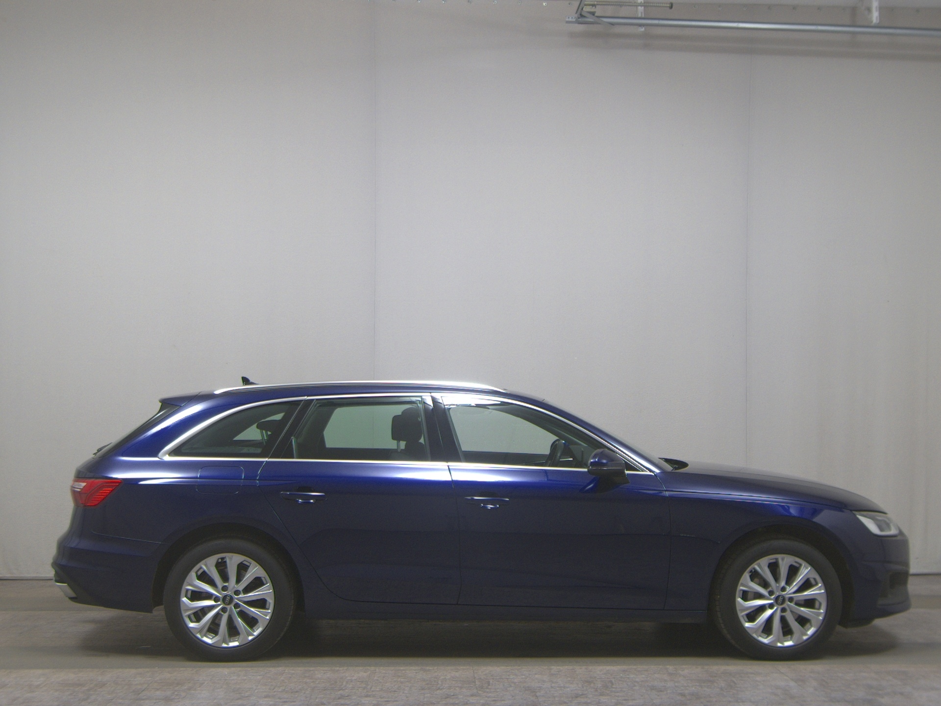 Audi A4 Avant 40 TDI Qu. Navi LED RFK Pano