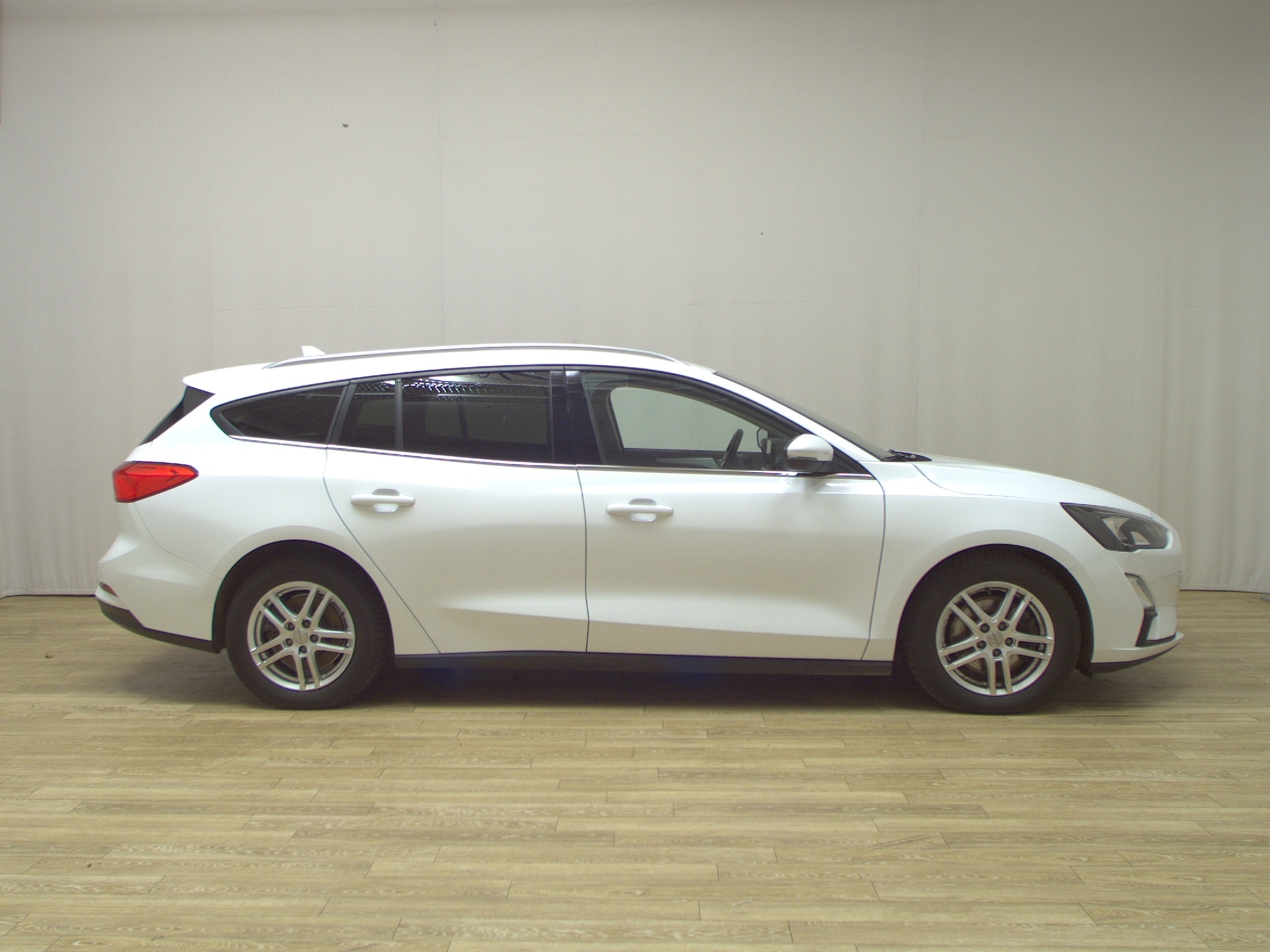 Ford Focus Turnier 1.5 EB Cool&Connect Navi LED Shz
