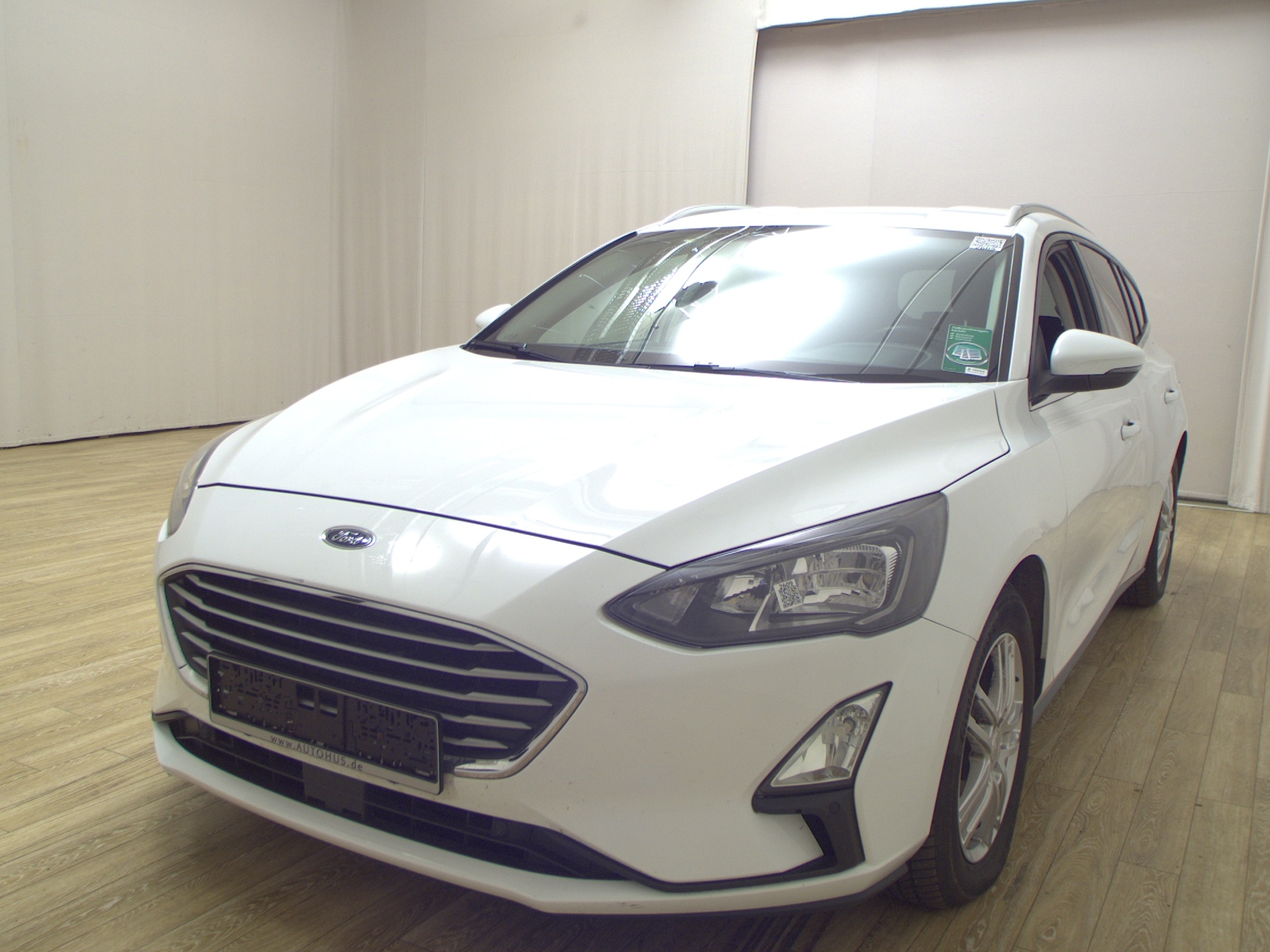 Ford Focus Turnier 1.5 EB Cool&Connect Navi LED Shz 2
