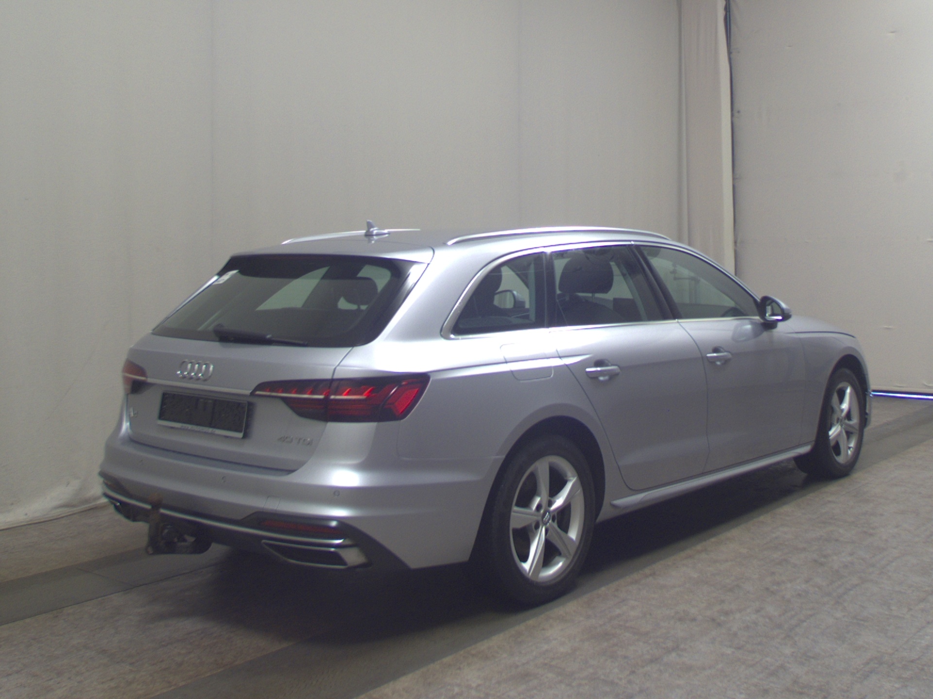 Audi A4 Avant 40 TDI advanced Navi LED AHK ACC Shz 4