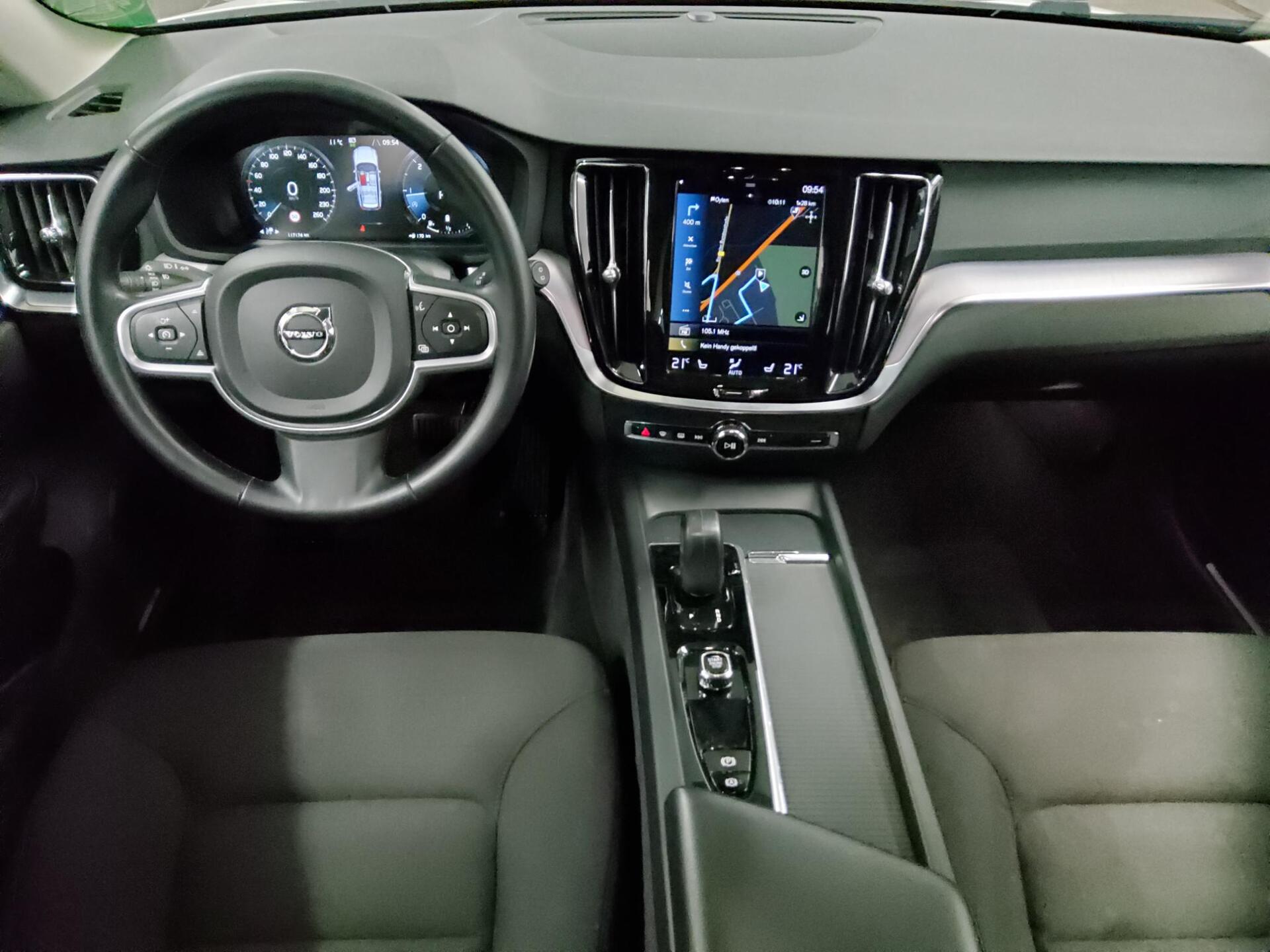 Volvo V60 B4 Momentum Pro Navi LED 5