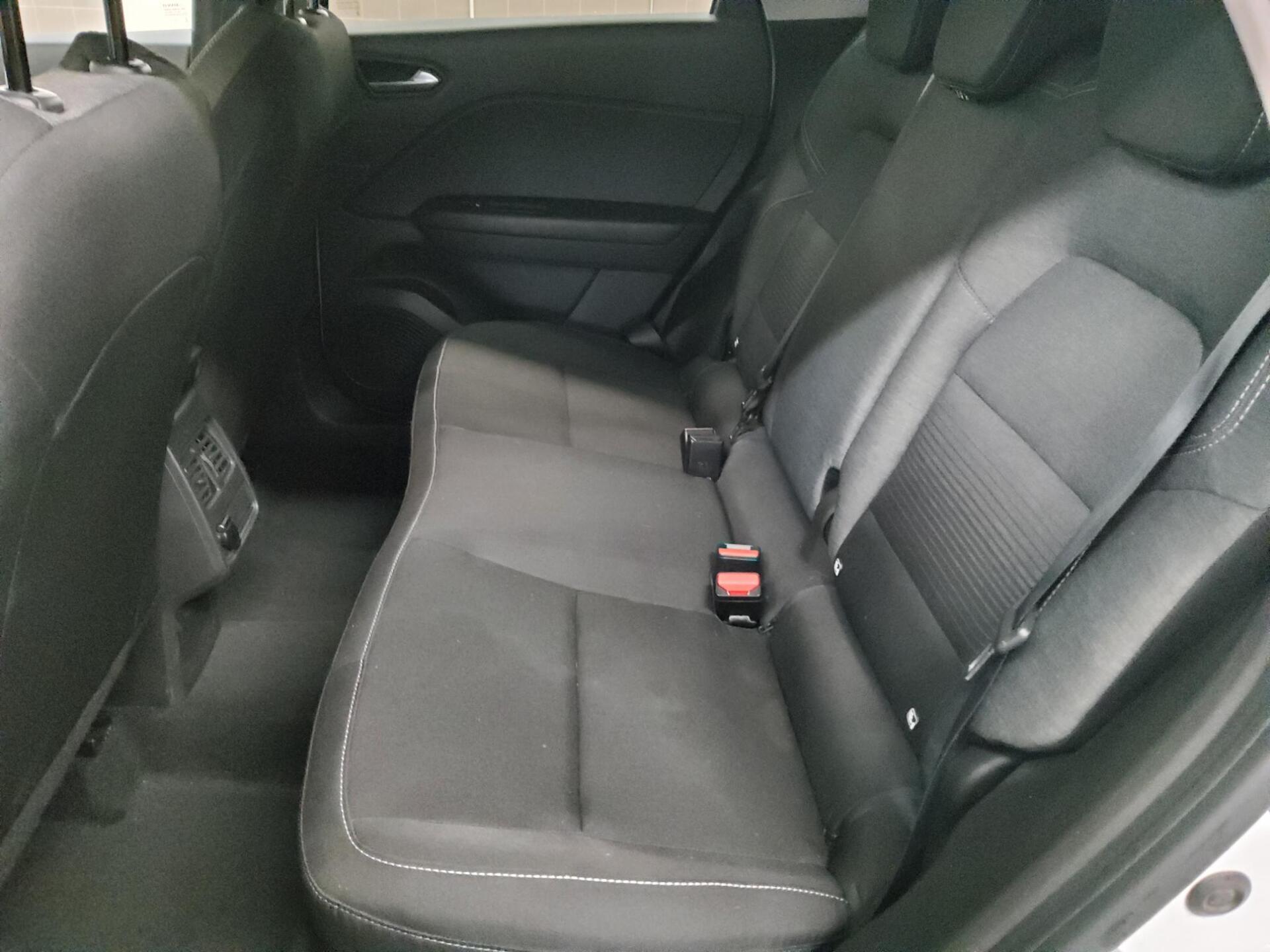 Renault Captur 1.3 TCe Experience LED PDC Navi AUX-IN 13