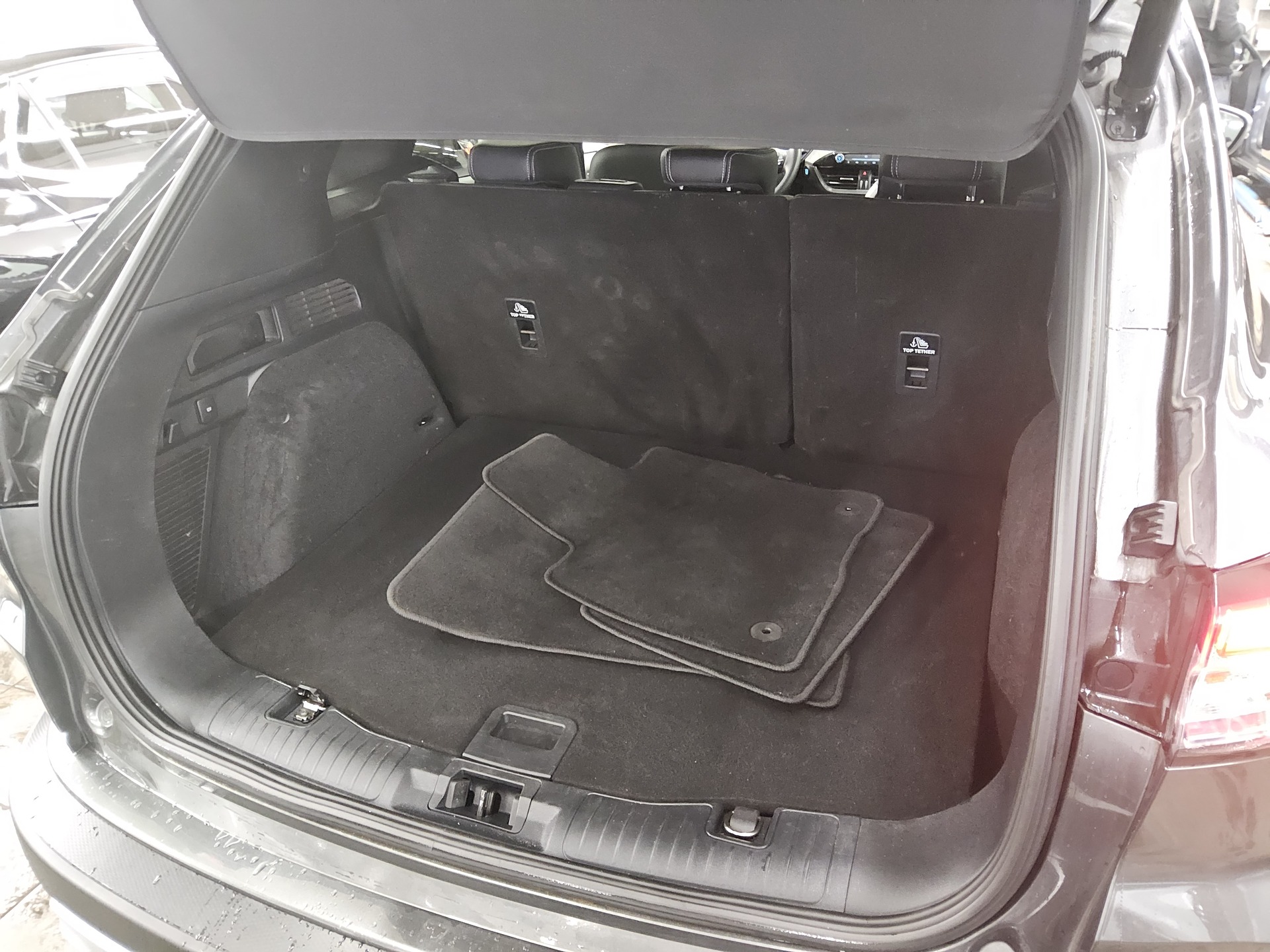 Ford Kuga 2.0 EB Titanium X T-Leder Navi LED HuD RFK 12